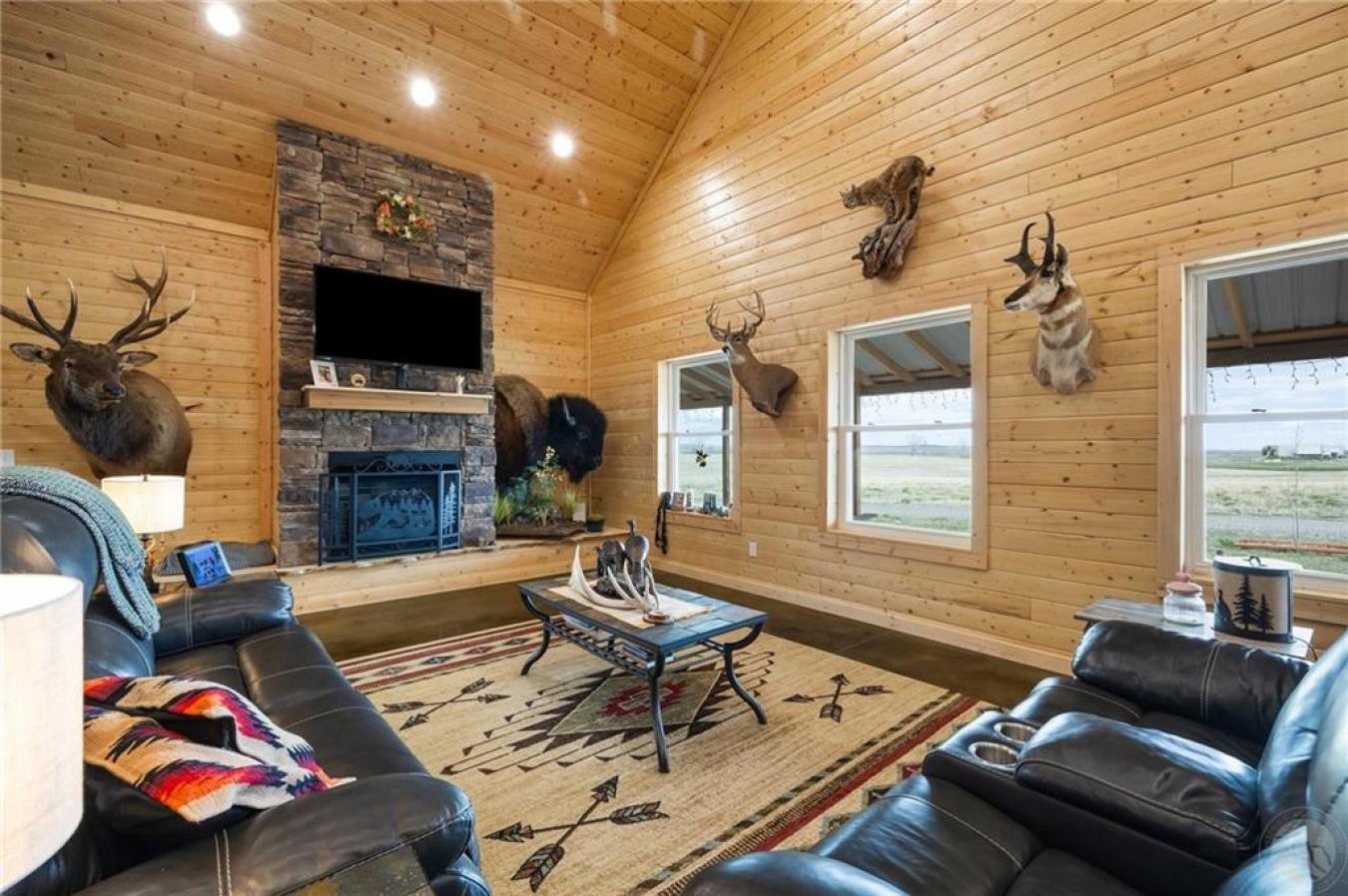 Shepherd, Yellowstone, 59079, United States, 4 Bedrooms Bedrooms, ,-1 BathroomBathrooms,Residential,For Sale,1972056