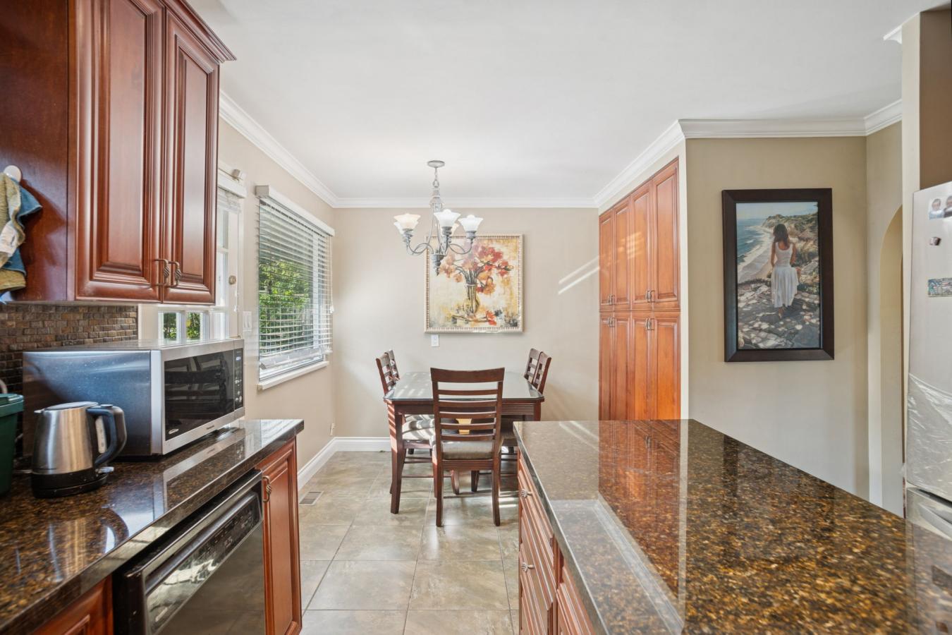 Burnaby, Vancouver, V5E 1V8, Canada, 5 Bedrooms Bedrooms, ,2 BathroomsBathrooms,Residential,For Sale,1972054