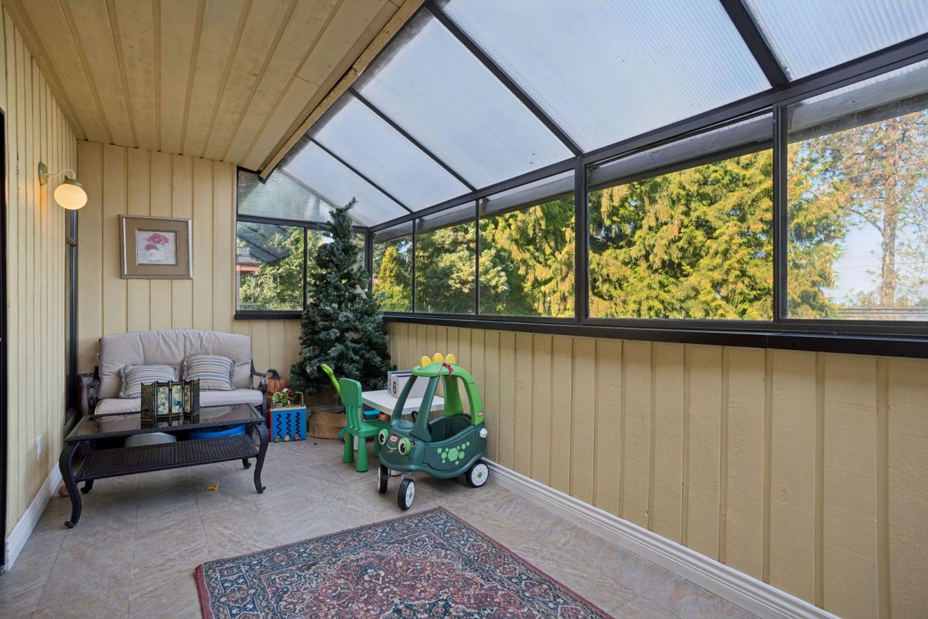 Burnaby, Vancouver, V5E 1V8, Canada, 5 Bedrooms Bedrooms, ,2 BathroomsBathrooms,Residential,For Sale,1972054