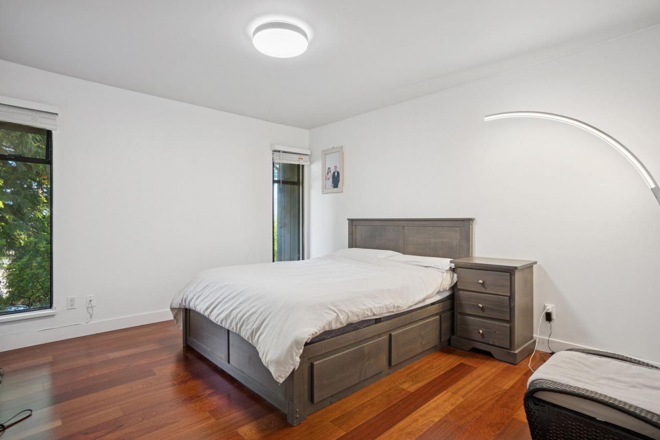 Burnaby, Vancouver, V5E 1V8, Canada, 5 Bedrooms Bedrooms, ,2 BathroomsBathrooms,Residential,For Sale,1972054