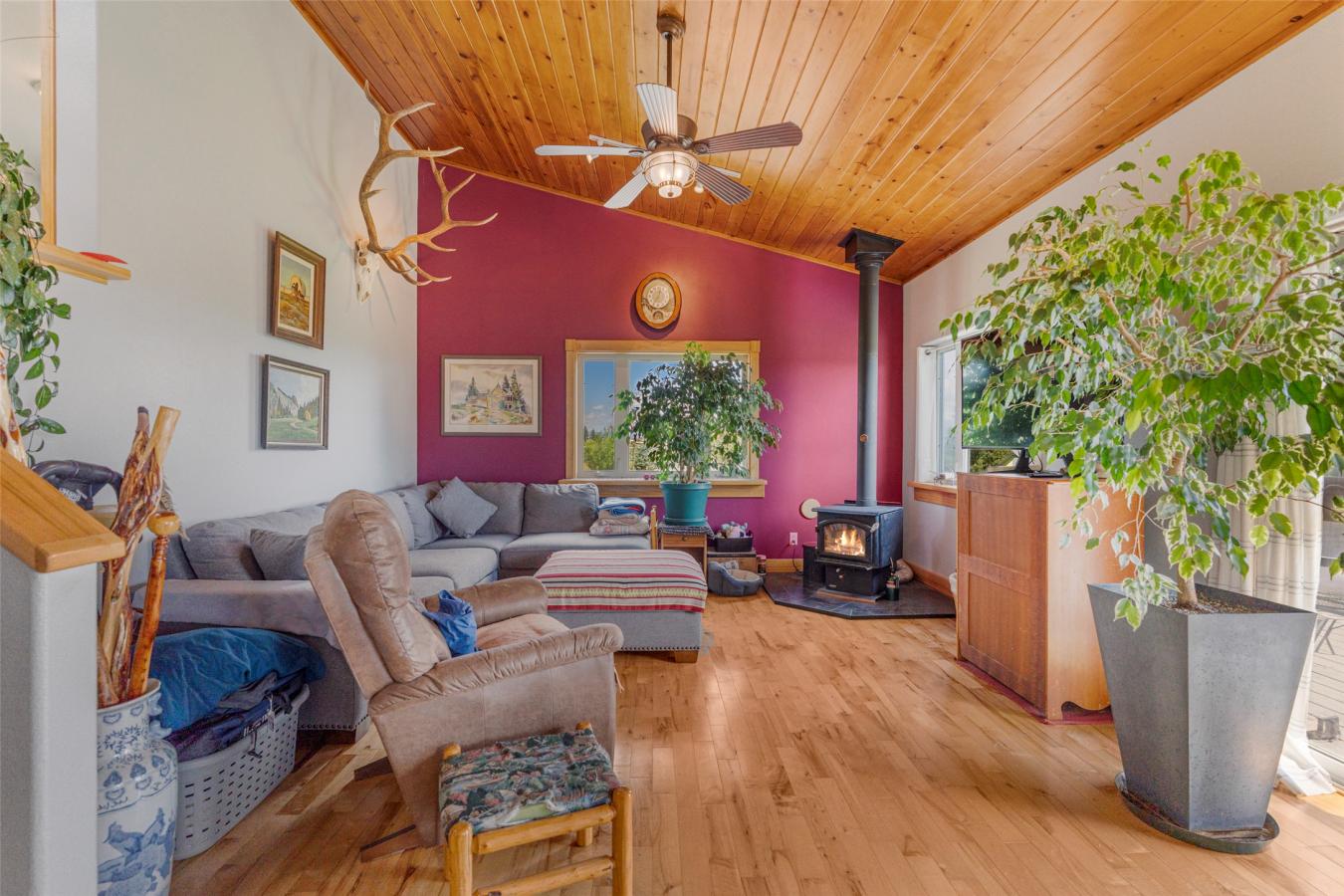 Townsend, Broadwater, 59644, United States, 3 Bedrooms Bedrooms, ,3 BathroomsBathrooms,Residential,For Sale,1972051