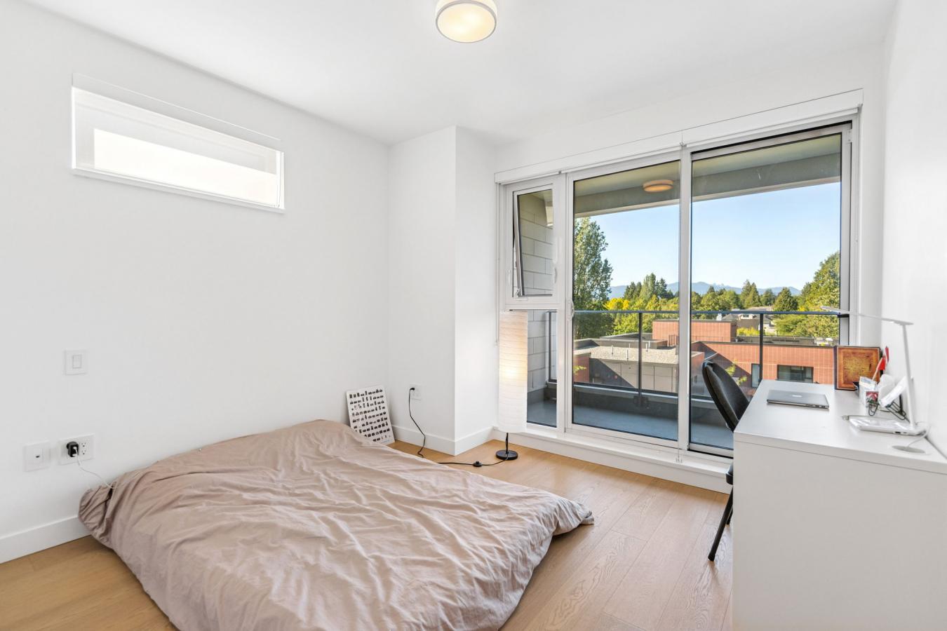 Kerrisdale, Vancouver, V6P 0H8, Canada, 2 Bedrooms Bedrooms, ,2 BathroomsBathrooms,Residential,For Sale,1972052