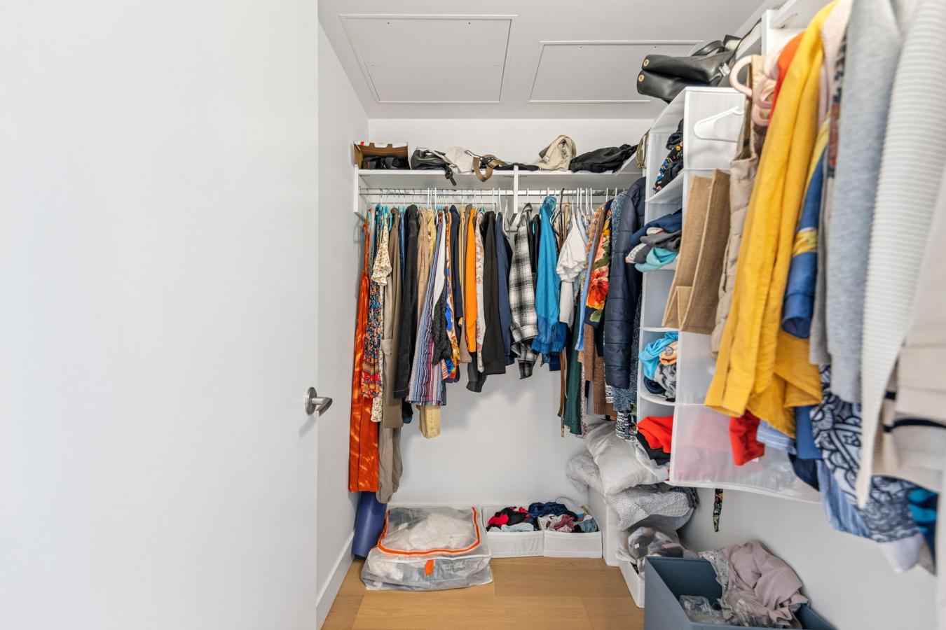 Kerrisdale, Vancouver, V6P 0H8, Canada, 2 Bedrooms Bedrooms, ,2 BathroomsBathrooms,Residential,For Sale,1972052