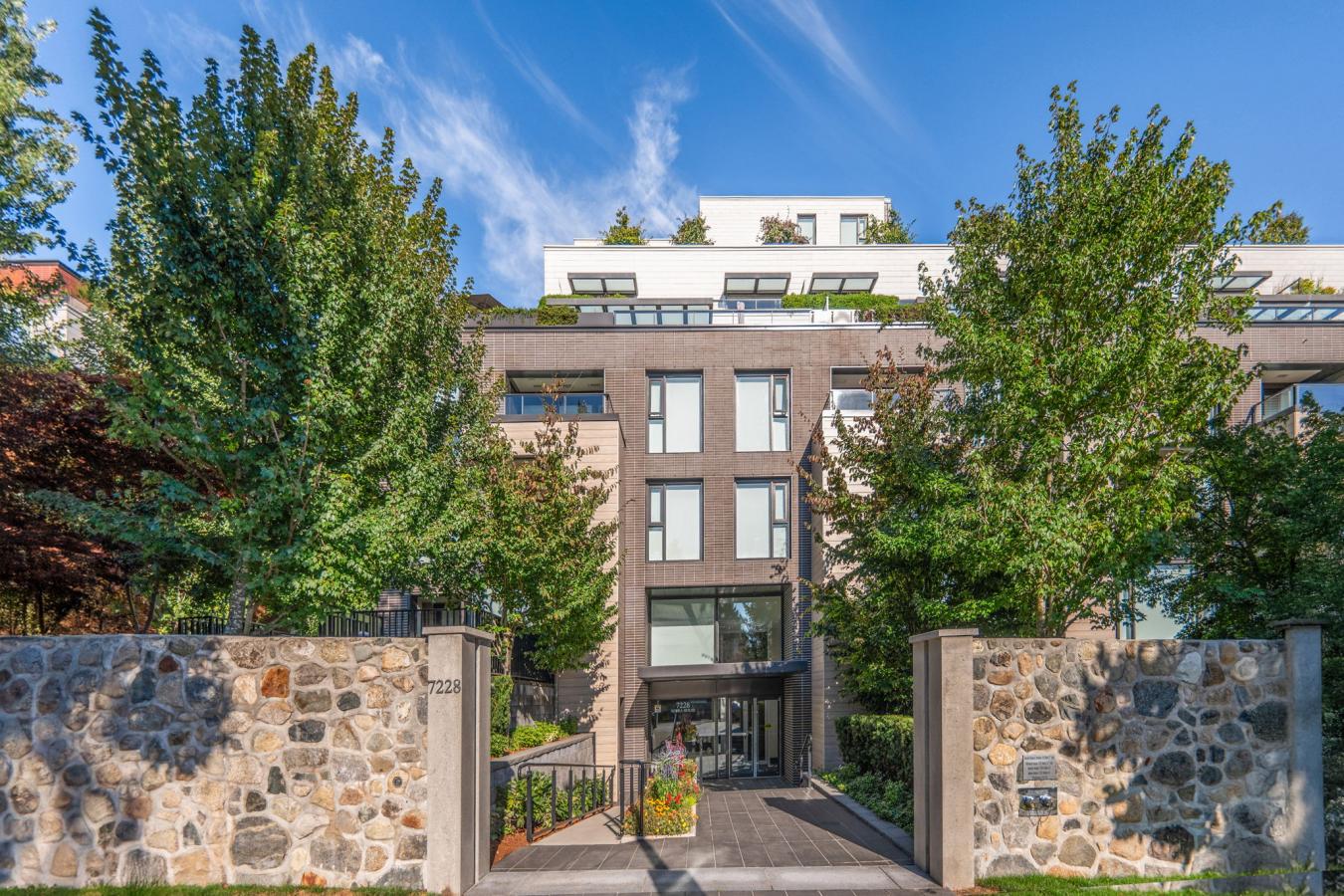 Kerrisdale, Vancouver, V6P 0H8, Canada, 2 Bedrooms Bedrooms, ,2 BathroomsBathrooms,Residential,For Sale,1972052