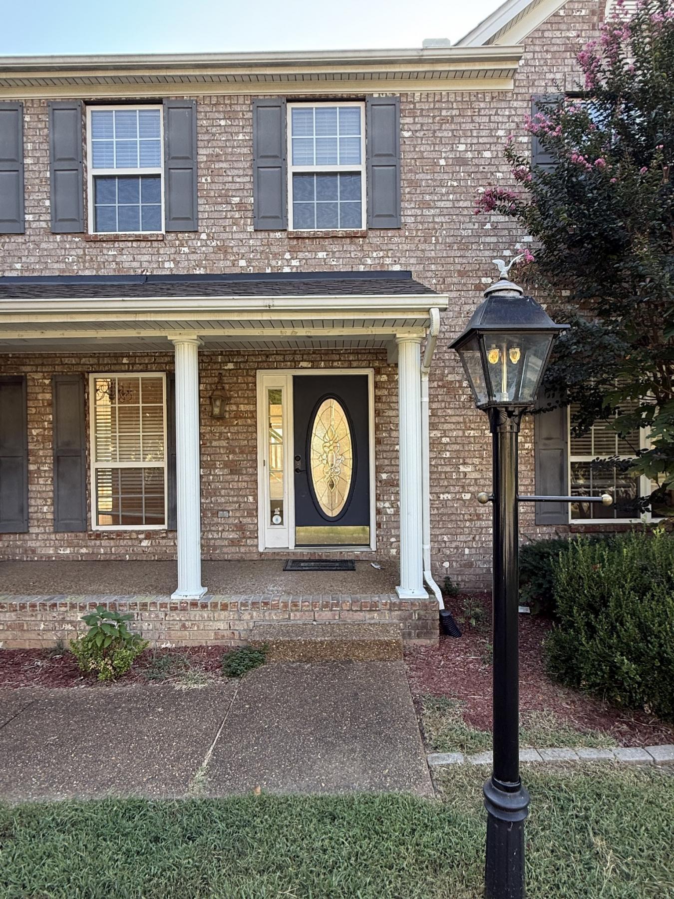 Nashville, Davidson County, TN, 37221, United States, 5 Bedrooms Bedrooms, ,3 BathroomsBathrooms,Residential,For Sale,1972050