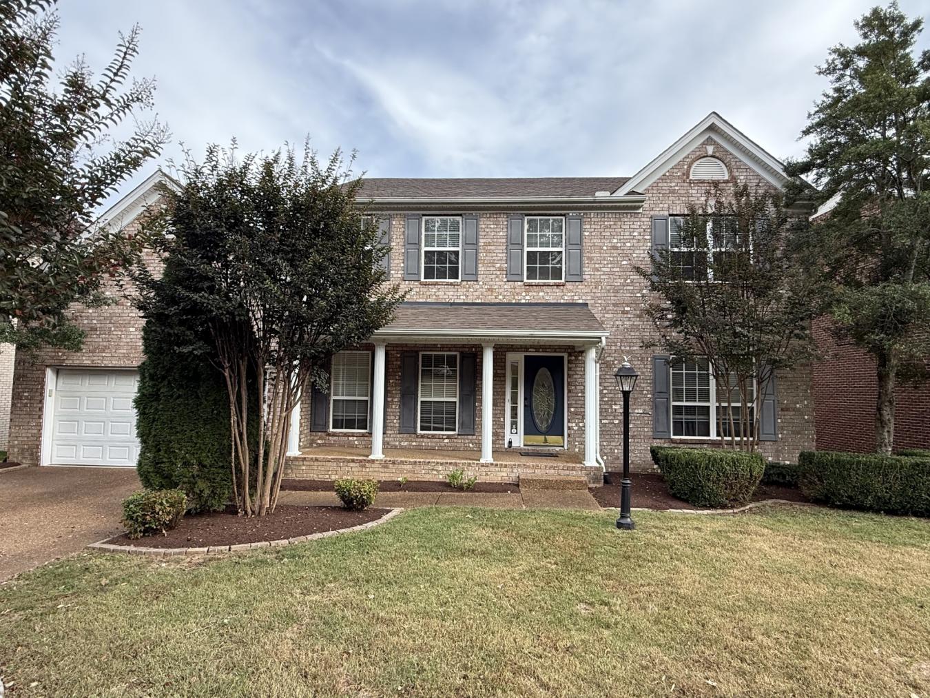 Nashville, Davidson County, TN, 37221, United States, 5 Bedrooms Bedrooms, ,3 BathroomsBathrooms,Residential,For Sale,1972050