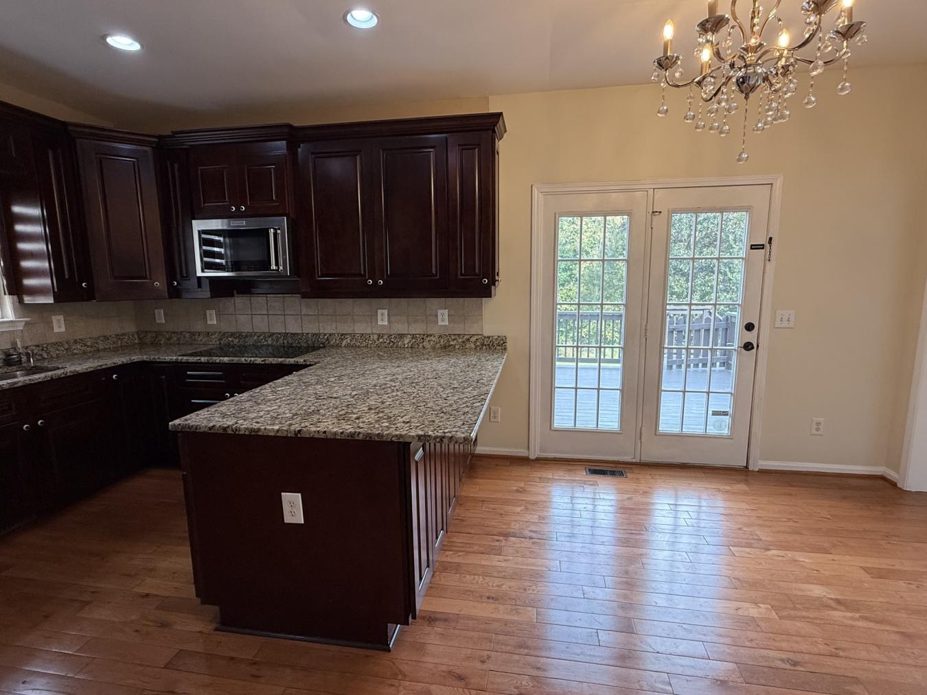 Nashville, Davidson County, TN, 37221, United States, 5 Bedrooms Bedrooms, ,3 BathroomsBathrooms,Residential,For Sale,1972050