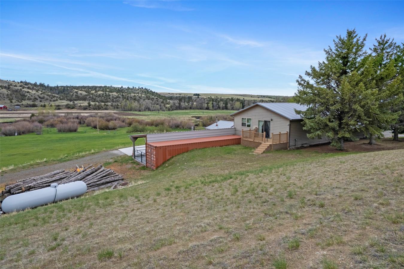 Townsend, Broadwater, 59644, United States, 3 Bedrooms Bedrooms, ,3 BathroomsBathrooms,Residential,For Sale,1972049