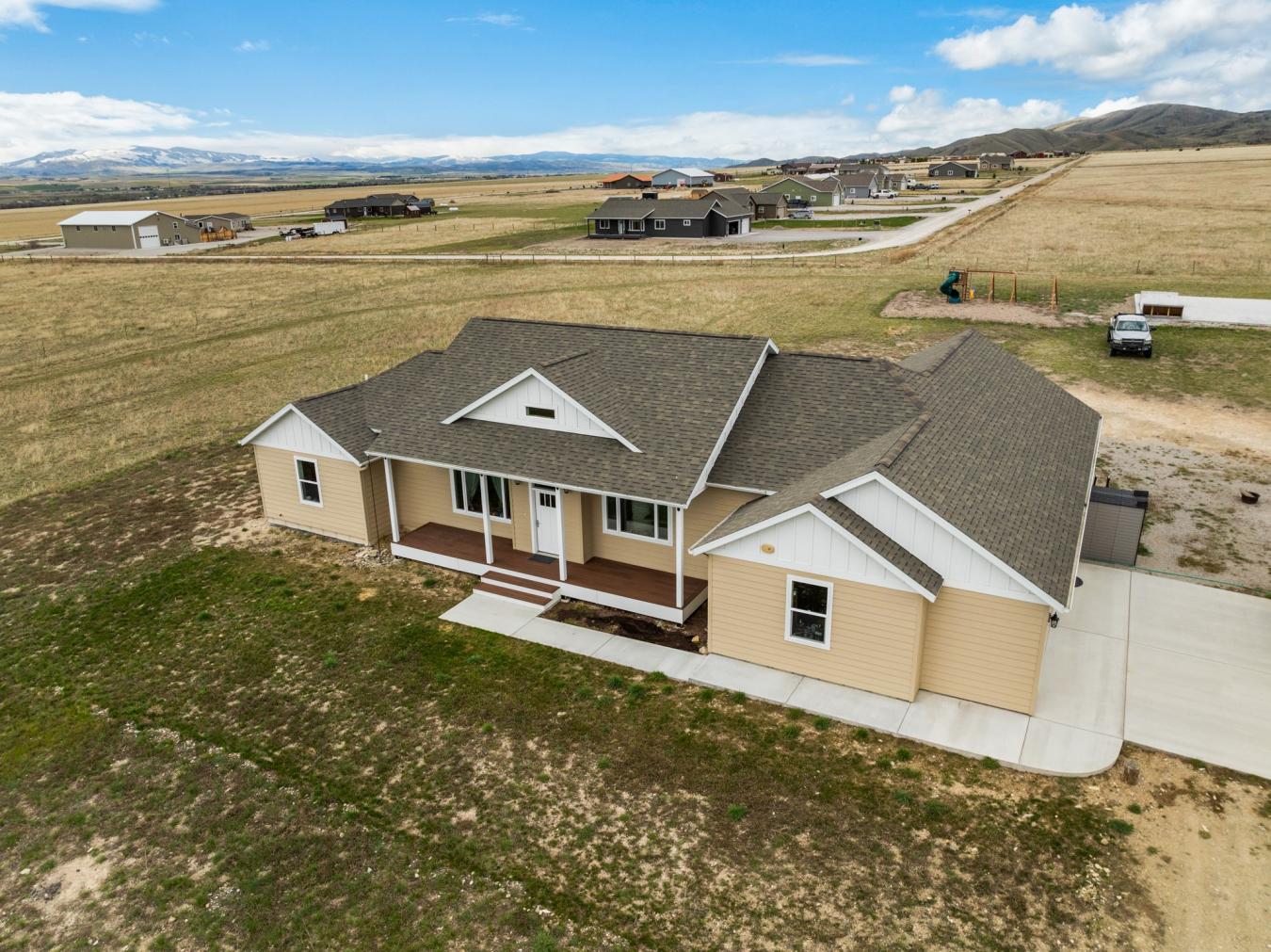 Townsend, Broadwater, 59644, United States, 3 Bedrooms Bedrooms, ,3 BathroomsBathrooms,Residential,For Sale,1972048