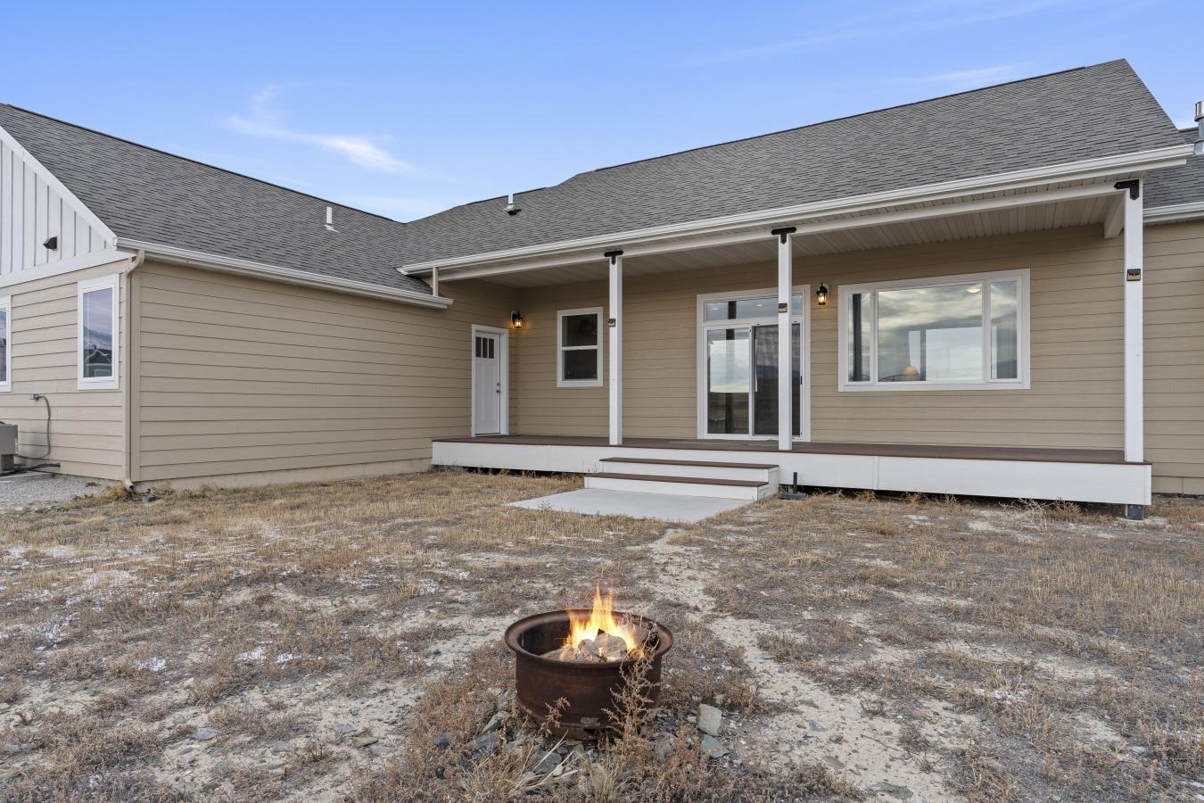 Townsend, Broadwater, 59644, United States, 3 Bedrooms Bedrooms, ,3 BathroomsBathrooms,Residential,For Sale,1972048