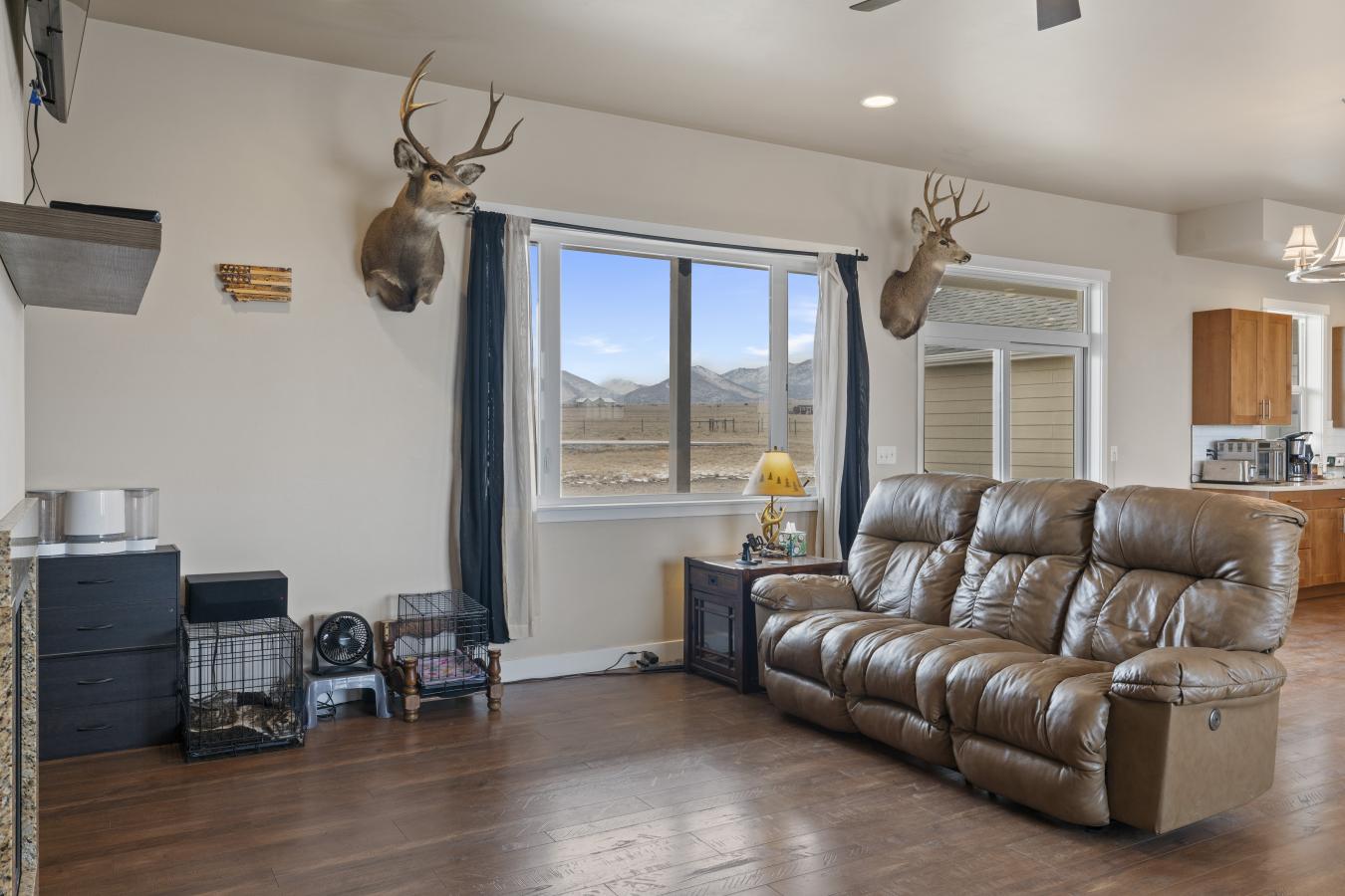 Townsend, Broadwater, 59644, United States, 3 Bedrooms Bedrooms, ,3 BathroomsBathrooms,Residential,For Sale,1972048