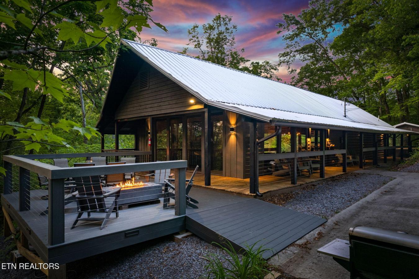 Sevierville, Sevier County - 27, 37876, United States, 3 Bedrooms Bedrooms, ,3 BathroomsBathrooms,Residential,For Sale,1972044