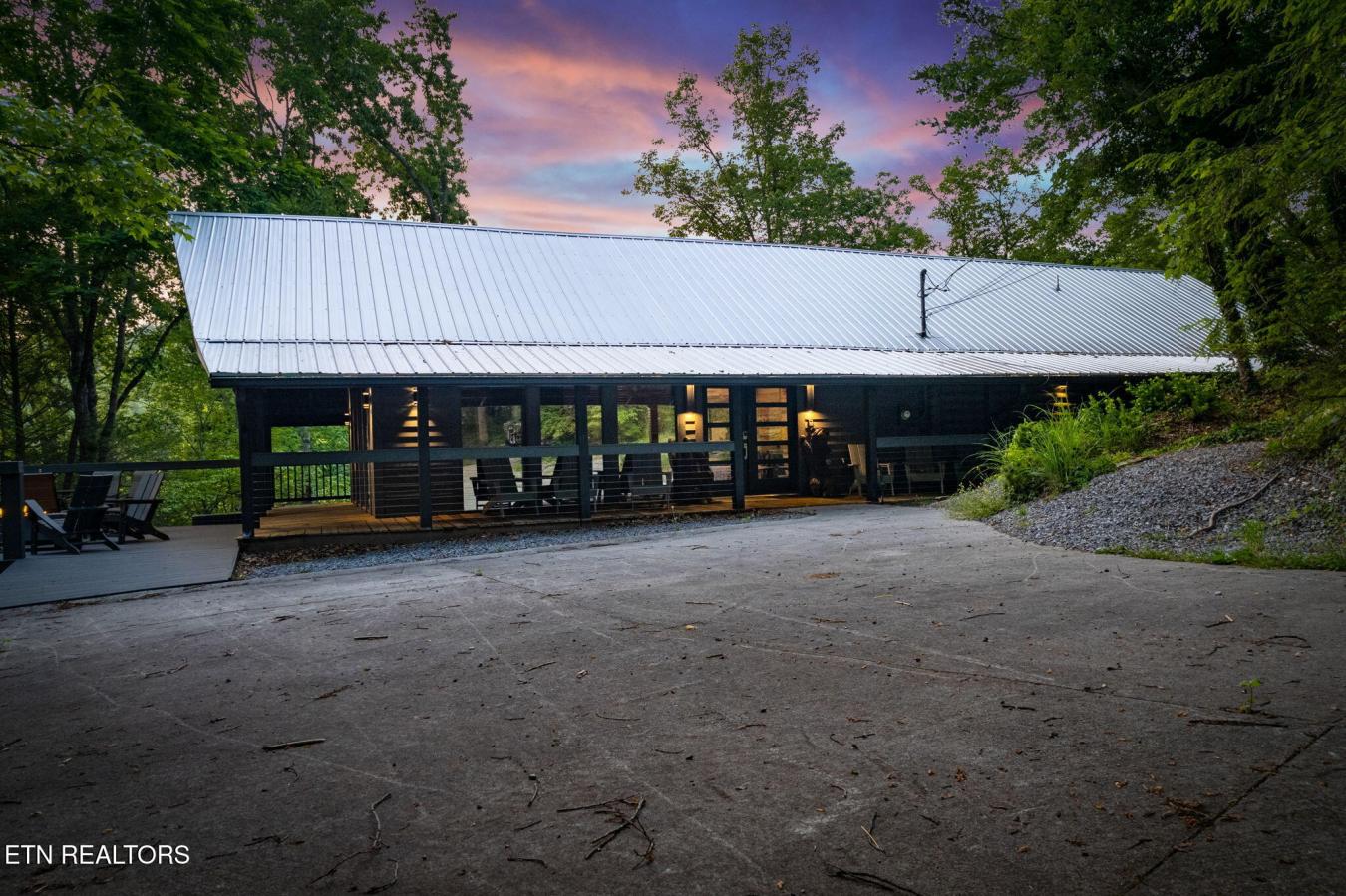 Sevierville, Sevier County - 27, 37876, United States, 3 Bedrooms Bedrooms, ,3 BathroomsBathrooms,Residential,For Sale,1972044