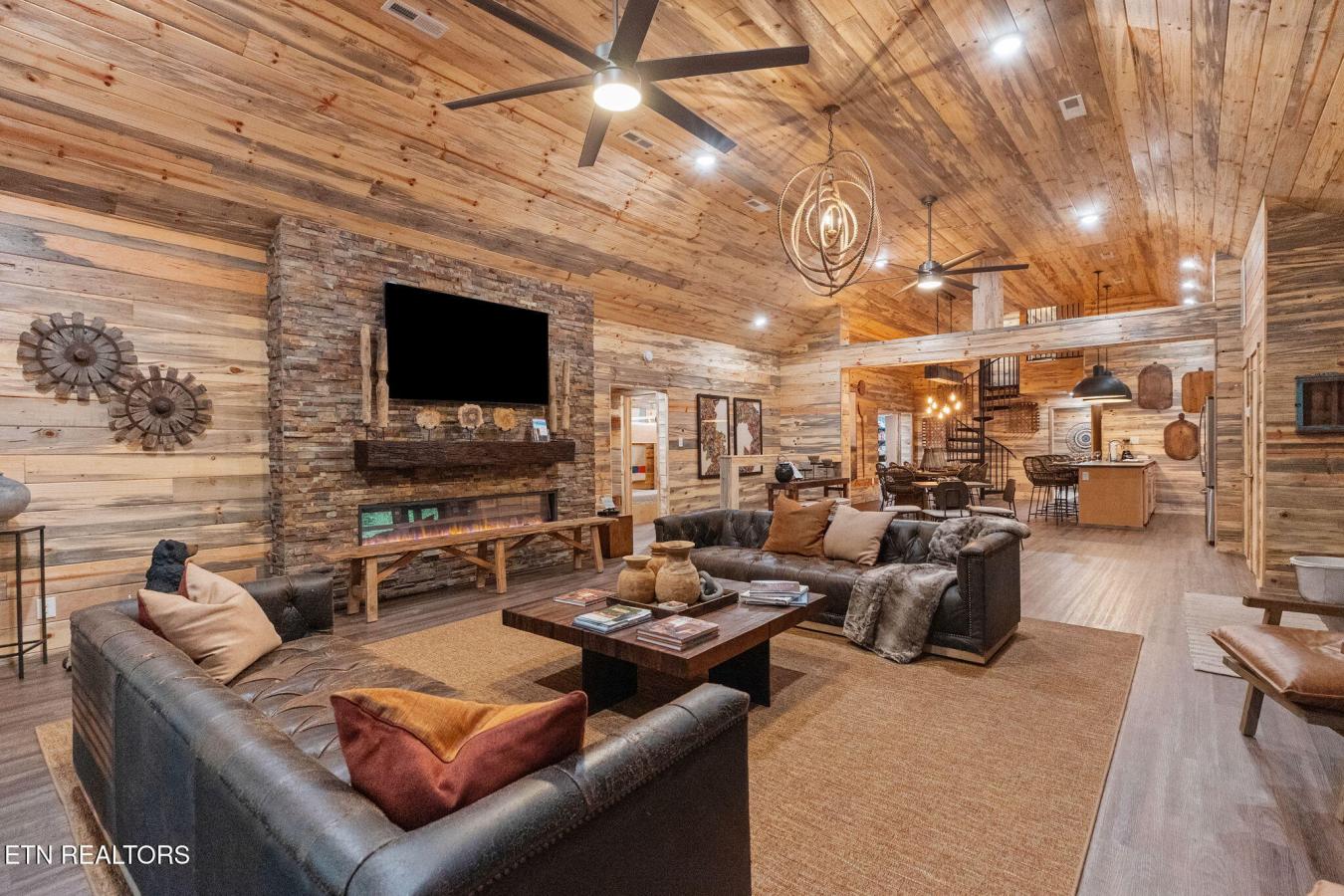 Sevierville, Sevier County - 27, 37876, United States, 3 Bedrooms Bedrooms, ,3 BathroomsBathrooms,Residential,For Sale,1972044