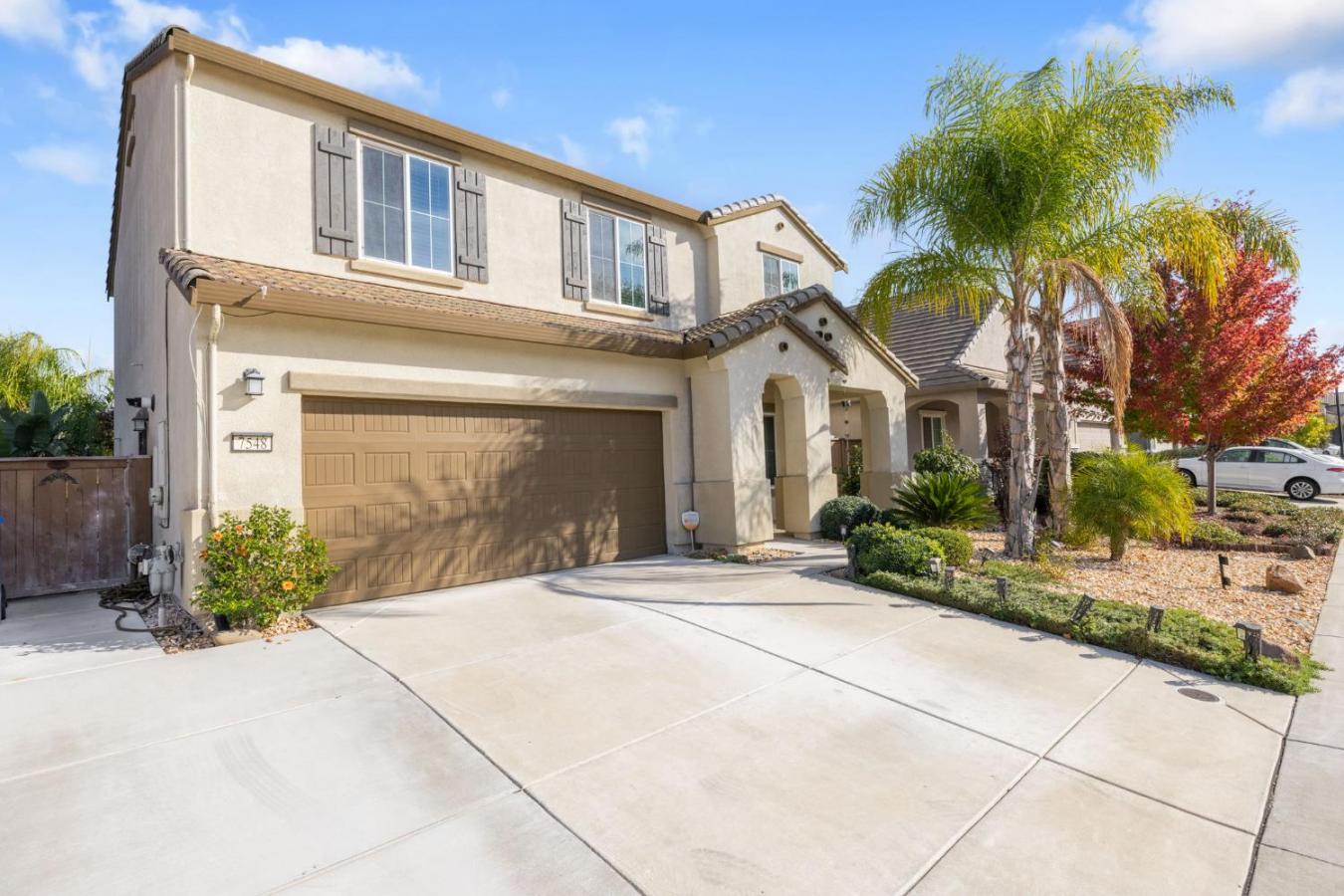 Elk Grove, Sacramento, 95757, United States, 6 Bedrooms Bedrooms, ,3 BathroomsBathrooms,Residential,For Sale,1972043