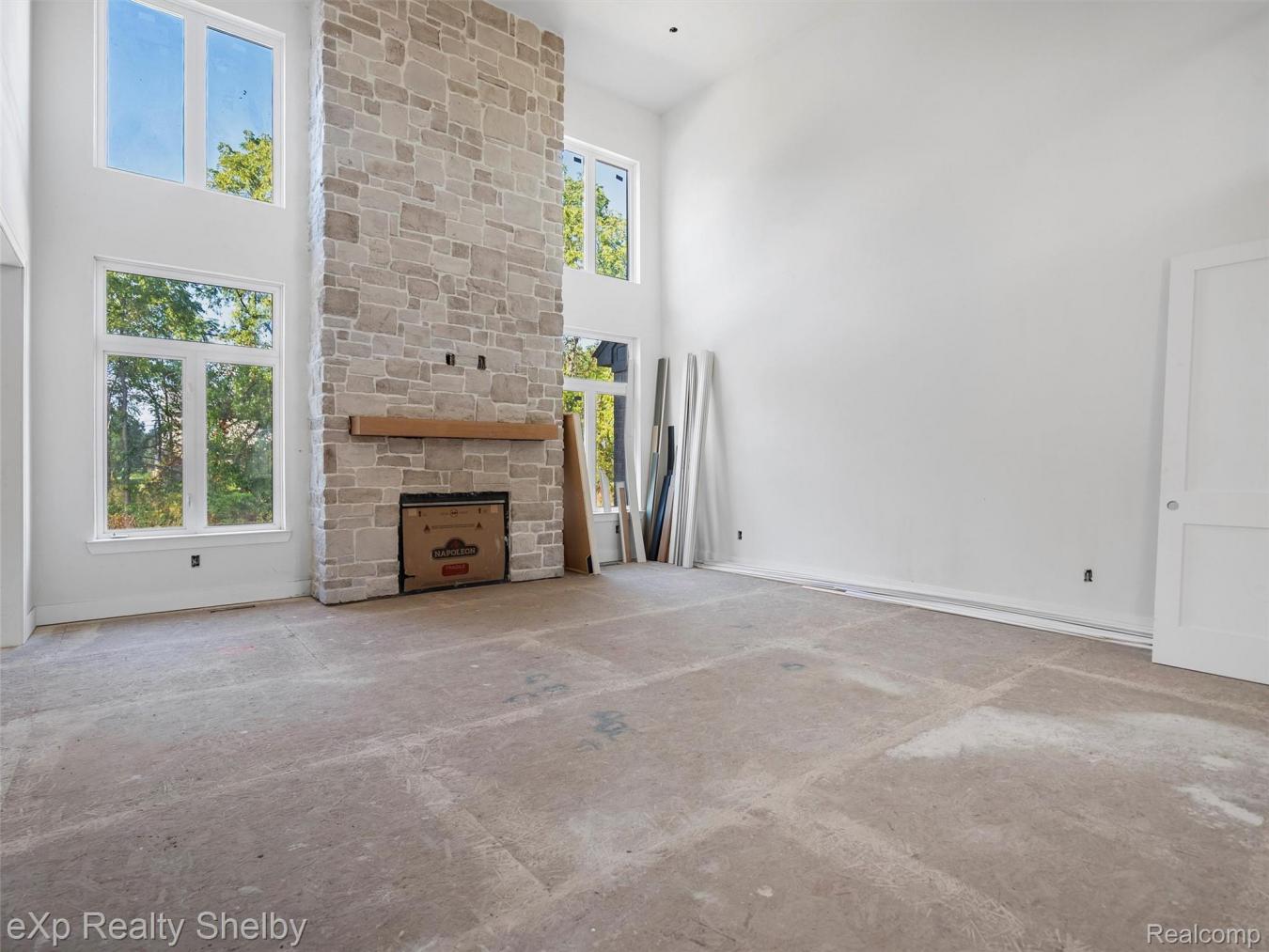 Rochester Hills, Oakland, 48307, United States, 4 Bedrooms Bedrooms, ,3 BathroomsBathrooms,Residential,For Sale,1972041