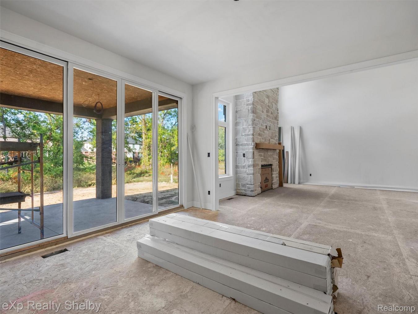 Rochester Hills, Oakland, 48307, United States, 4 Bedrooms Bedrooms, ,3 BathroomsBathrooms,Residential,For Sale,1972041