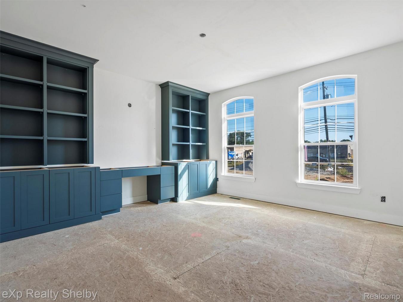 Rochester Hills, Oakland, 48307, United States, 4 Bedrooms Bedrooms, ,3 BathroomsBathrooms,Residential,For Sale,1972041