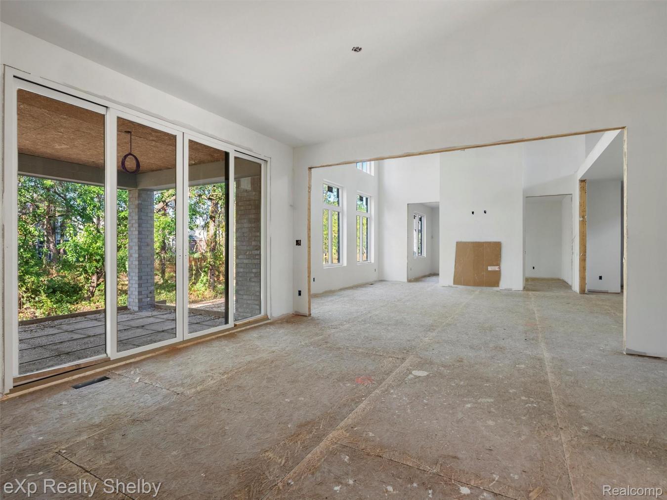 Rochester Hills, Oakland, 48307, United States, 4 Bedrooms Bedrooms, ,3 BathroomsBathrooms,Residential,For Sale,1972042