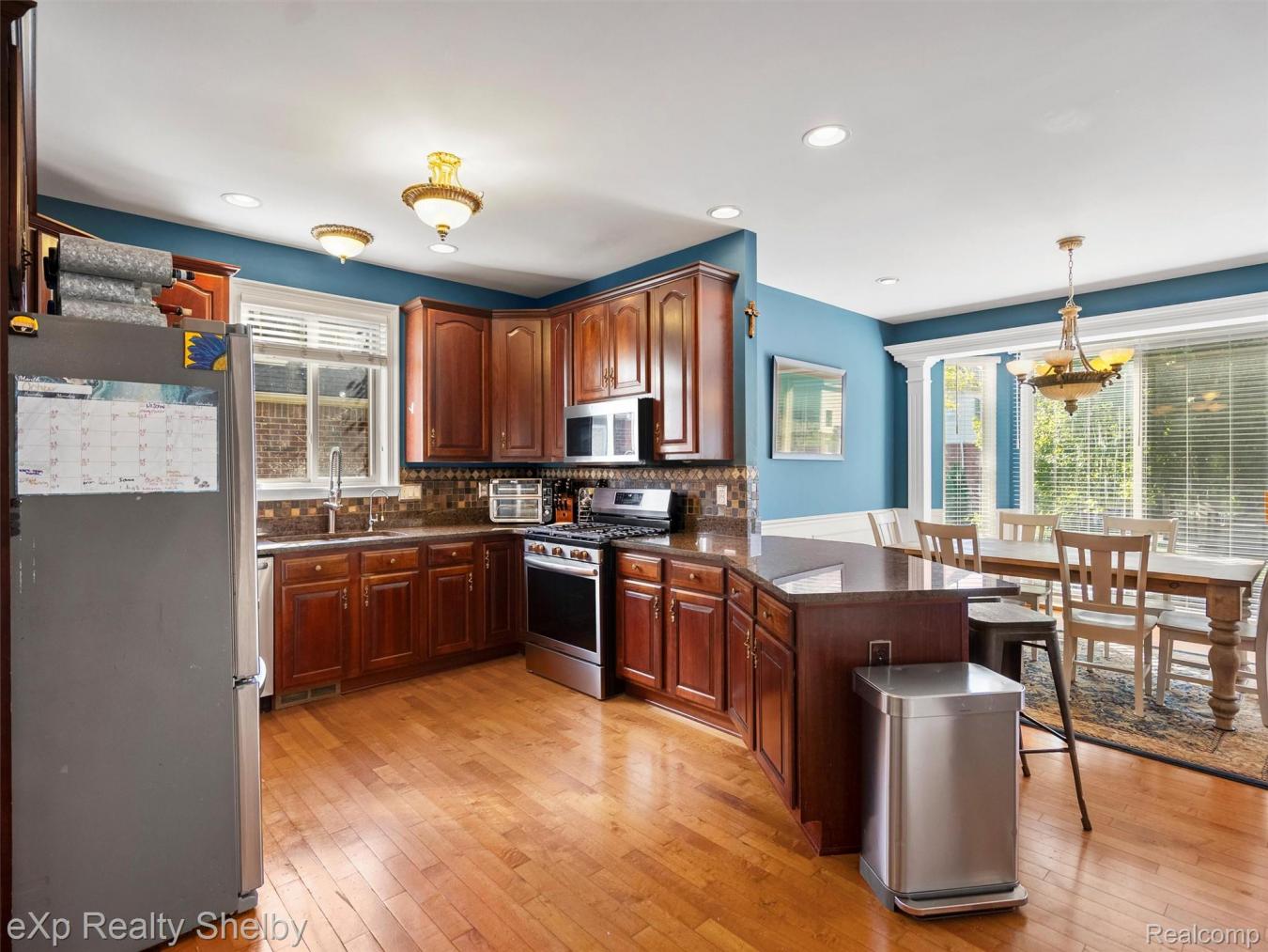 Clinton Charter Township, Macomb, 48038, United States, 4 Bedrooms Bedrooms, ,2 BathroomsBathrooms,Residential,For Sale,1972038