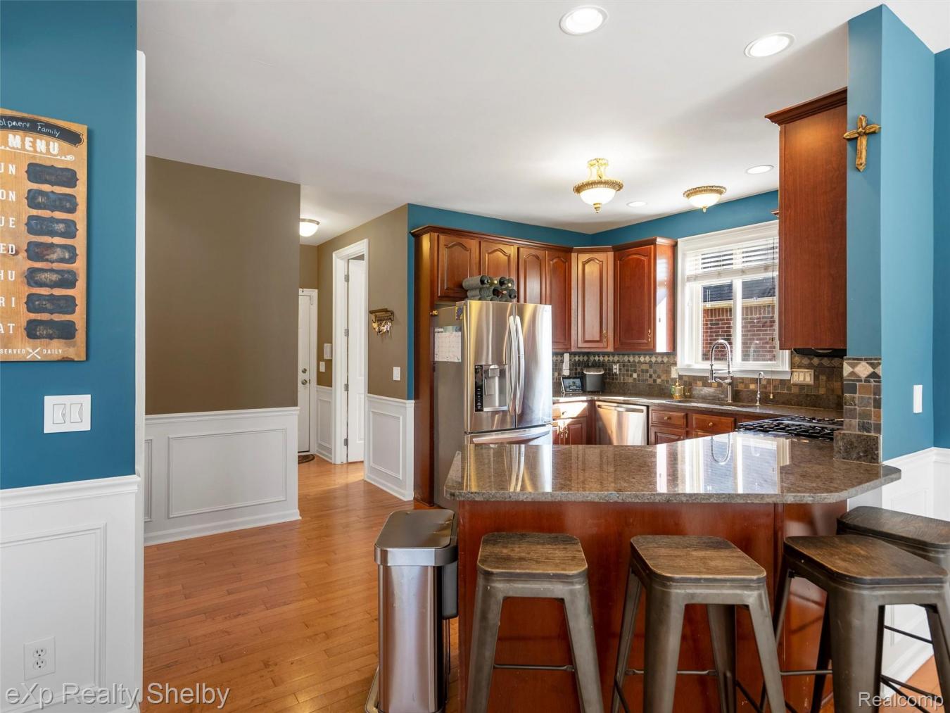 Clinton Charter Township, Macomb, 48038, United States, 4 Bedrooms Bedrooms, ,2 BathroomsBathrooms,Residential,For Sale,1972038