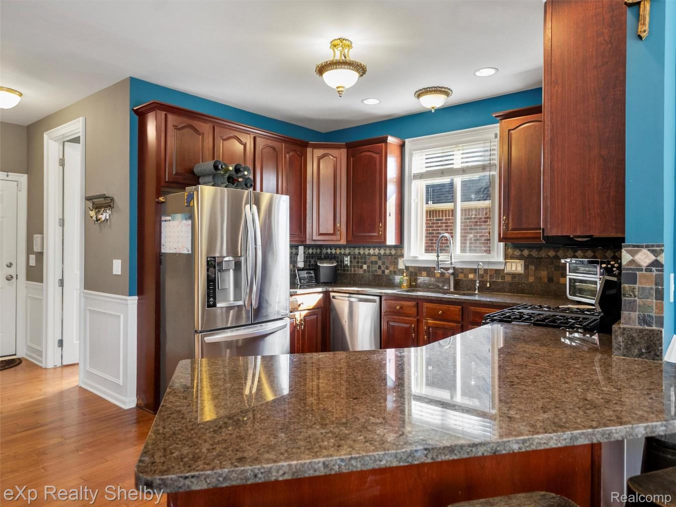 Clinton Charter Township, Macomb, 48038, United States, 4 Bedrooms Bedrooms, ,2 BathroomsBathrooms,Residential,For Sale,1972038