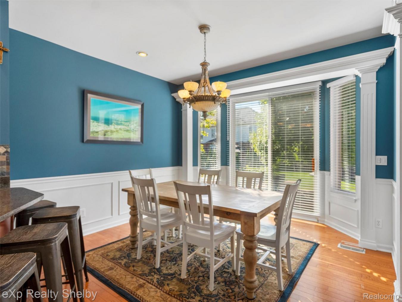 Clinton Charter Township, Macomb, 48038, United States, 4 Bedrooms Bedrooms, ,2 BathroomsBathrooms,Residential,For Sale,1972038