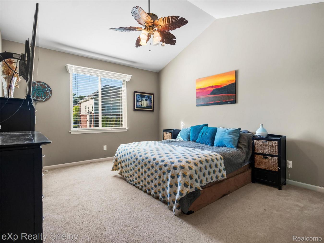 Clinton Charter Township, Macomb, 48038, United States, 4 Bedrooms Bedrooms, ,2 BathroomsBathrooms,Residential,For Sale,1972038