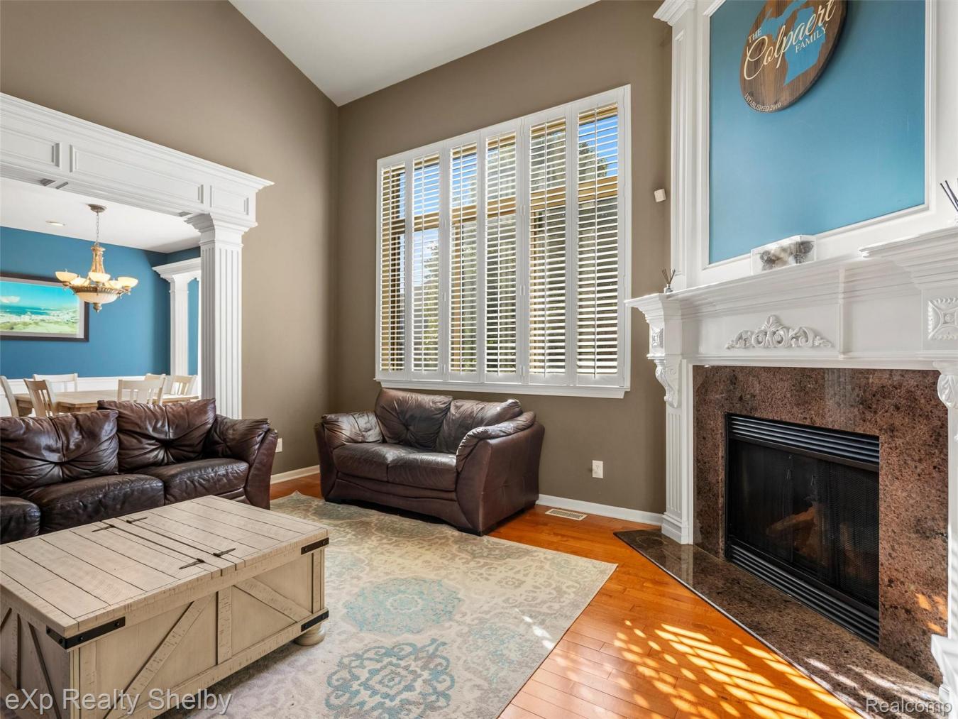 Clinton Charter Township, Macomb, 48038, United States, 4 Bedrooms Bedrooms, ,2 BathroomsBathrooms,Residential,For Sale,1972038