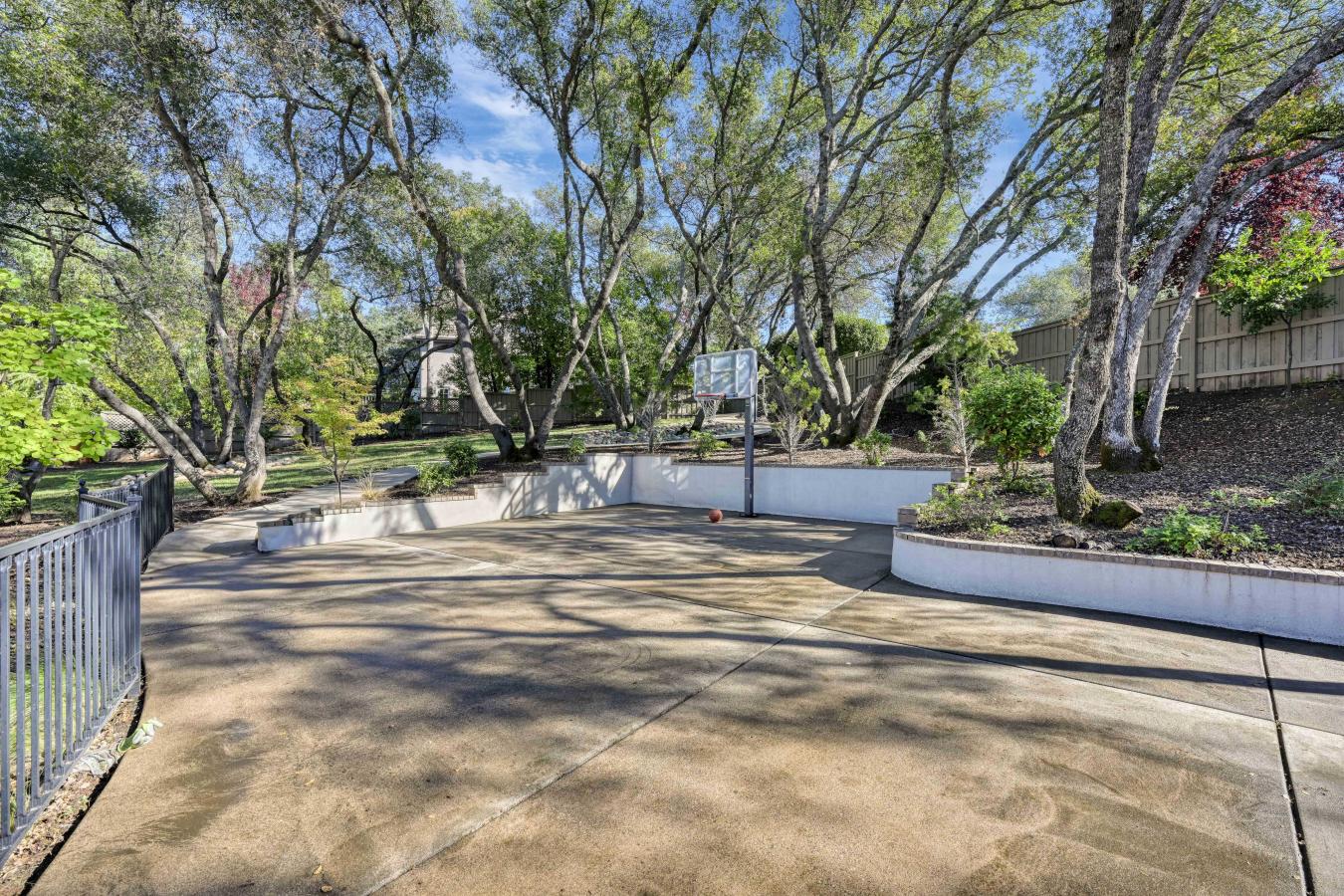 El Dorado Hills, El Dorado, 95762, United States, 4 Bedrooms Bedrooms, ,3 BathroomsBathrooms,Residential,For Sale,1987176