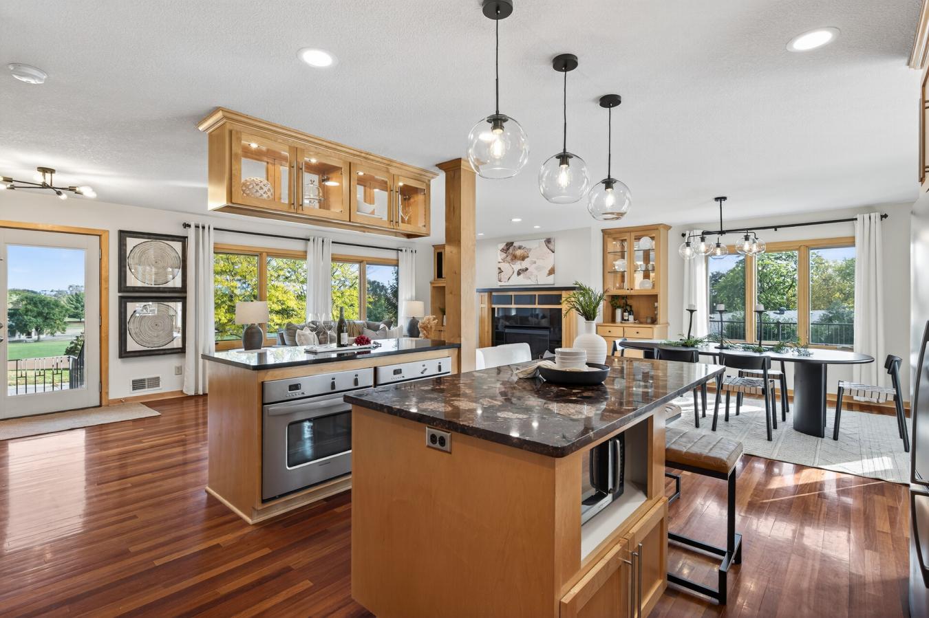 Edina, Hennepin, 55435, United States, 4 Bedrooms Bedrooms, ,3 BathroomsBathrooms,Residential,For Sale,1972036