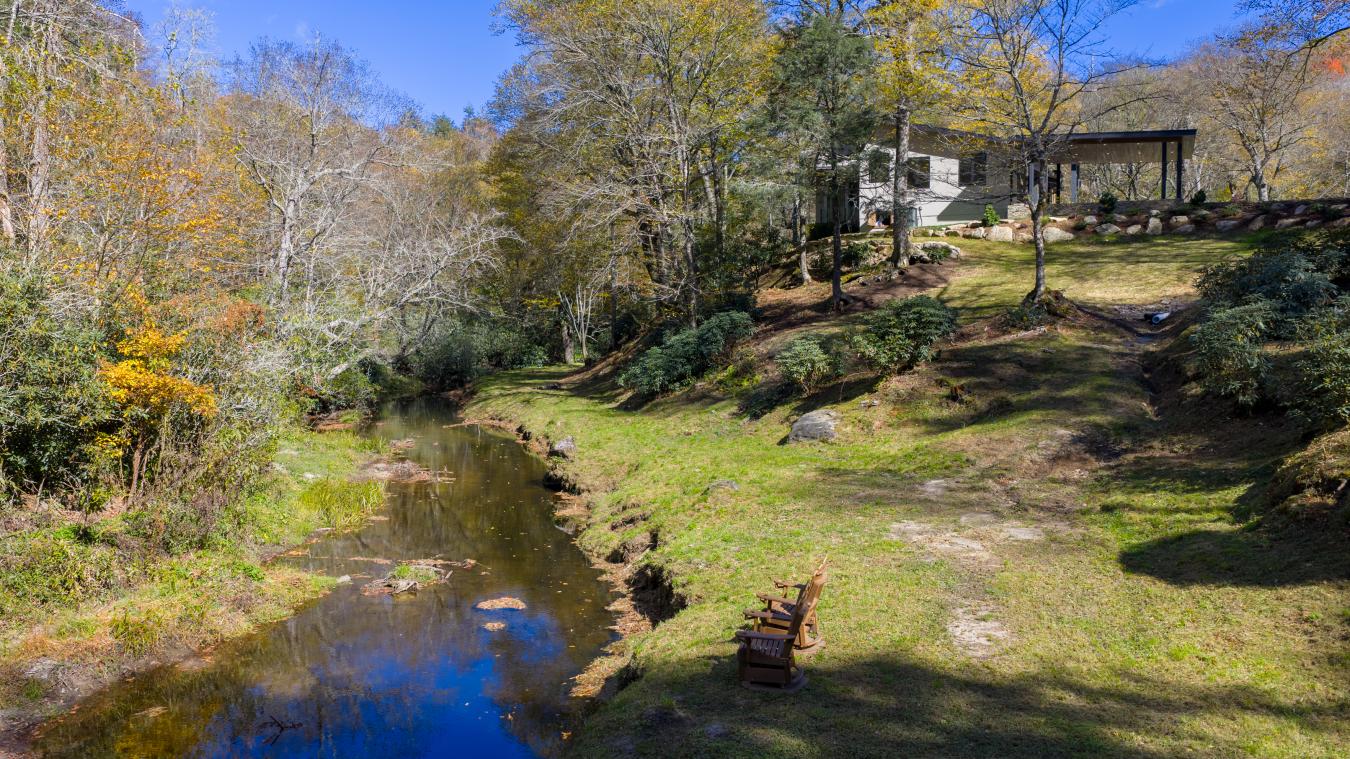 Highlands, Macon, 28741, United States, 3 Bedrooms Bedrooms, ,3 BathroomsBathrooms,Residential,For Sale,1995226