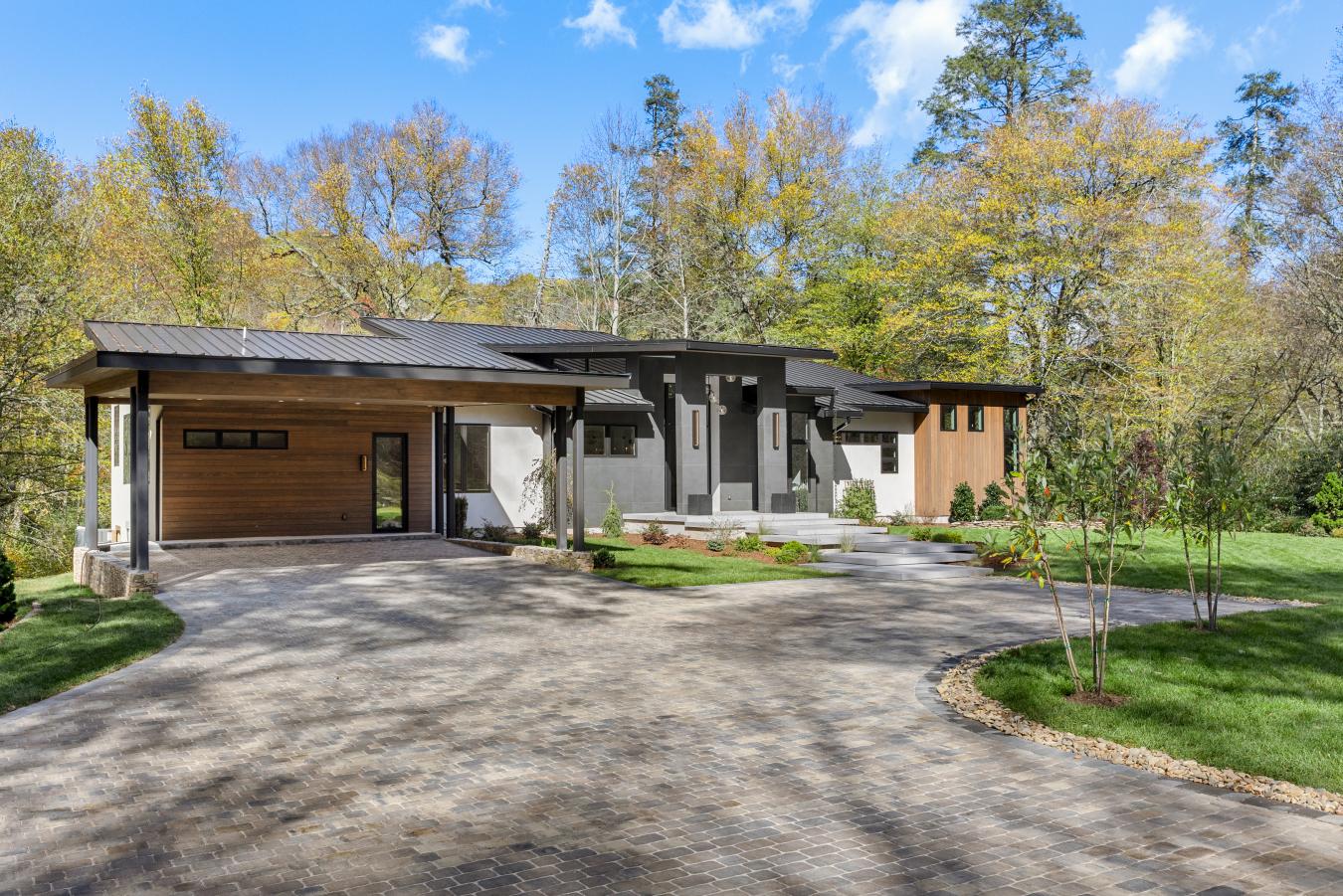 Highlands, Macon, 28741, United States, 3 Bedrooms Bedrooms, ,3 BathroomsBathrooms,Residential,For Sale,1995226