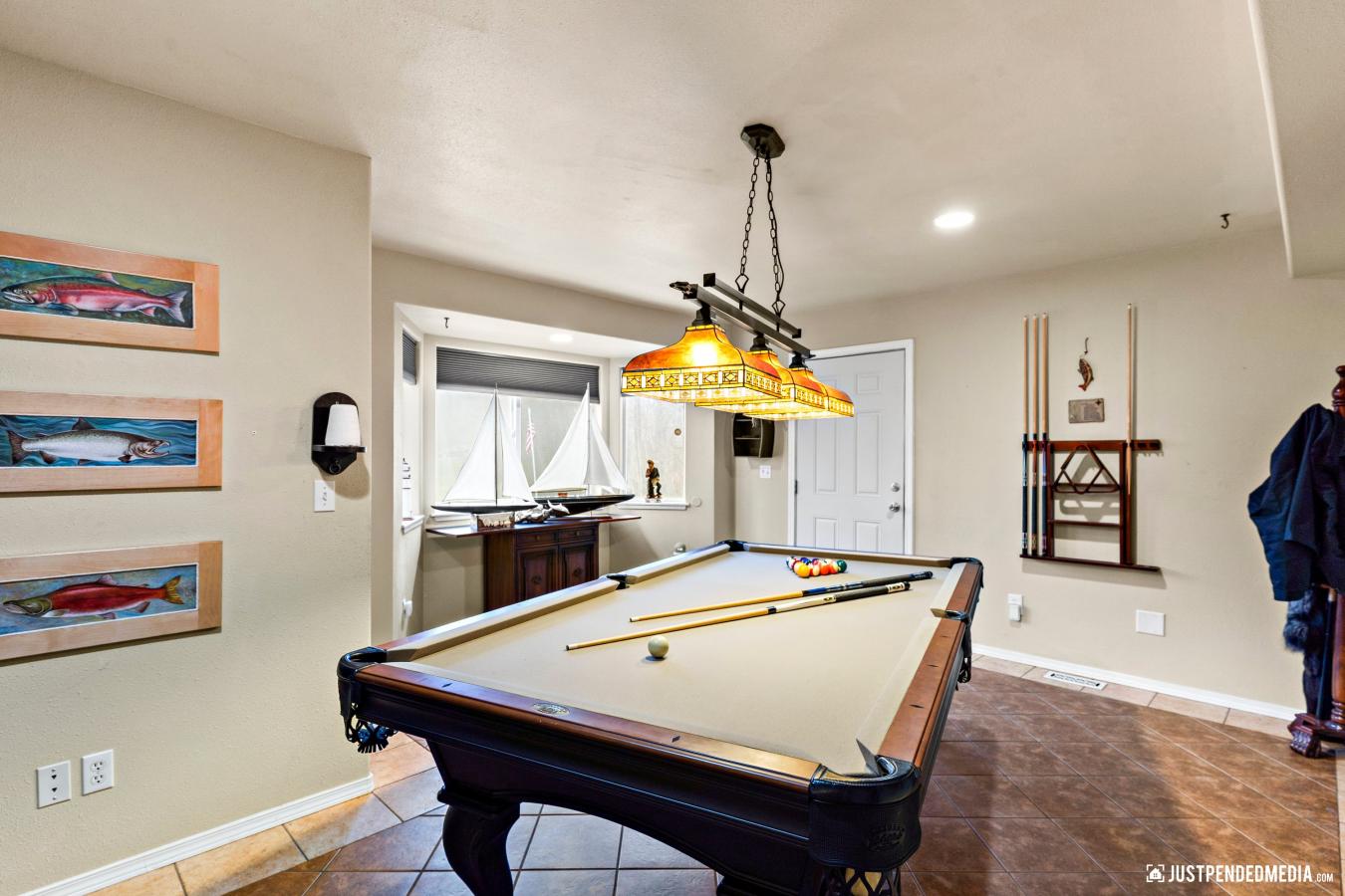 Wasilla, Alaska, 99654, United States, 5 Bedrooms Bedrooms, ,3 BathroomsBathrooms,Residential,For Sale,1972039