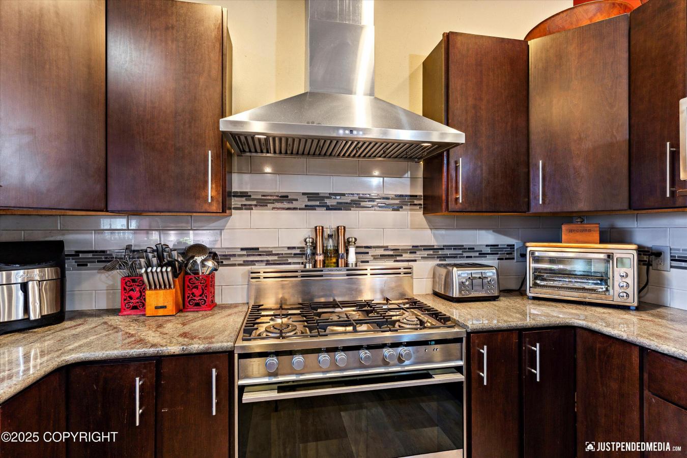 Wasilla, Alaska, 99654, United States, 5 Bedrooms Bedrooms, ,3 BathroomsBathrooms,Residential,For Sale,1972039