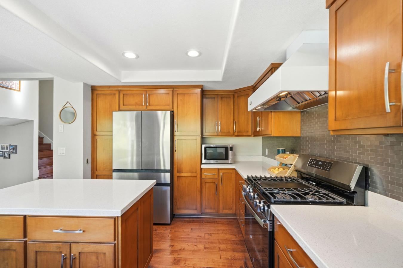 Thousand Oaks, Ventura, 91360, United States, 4 Bedrooms Bedrooms, ,3 BathroomsBathrooms,Residential,For Sale,1972034