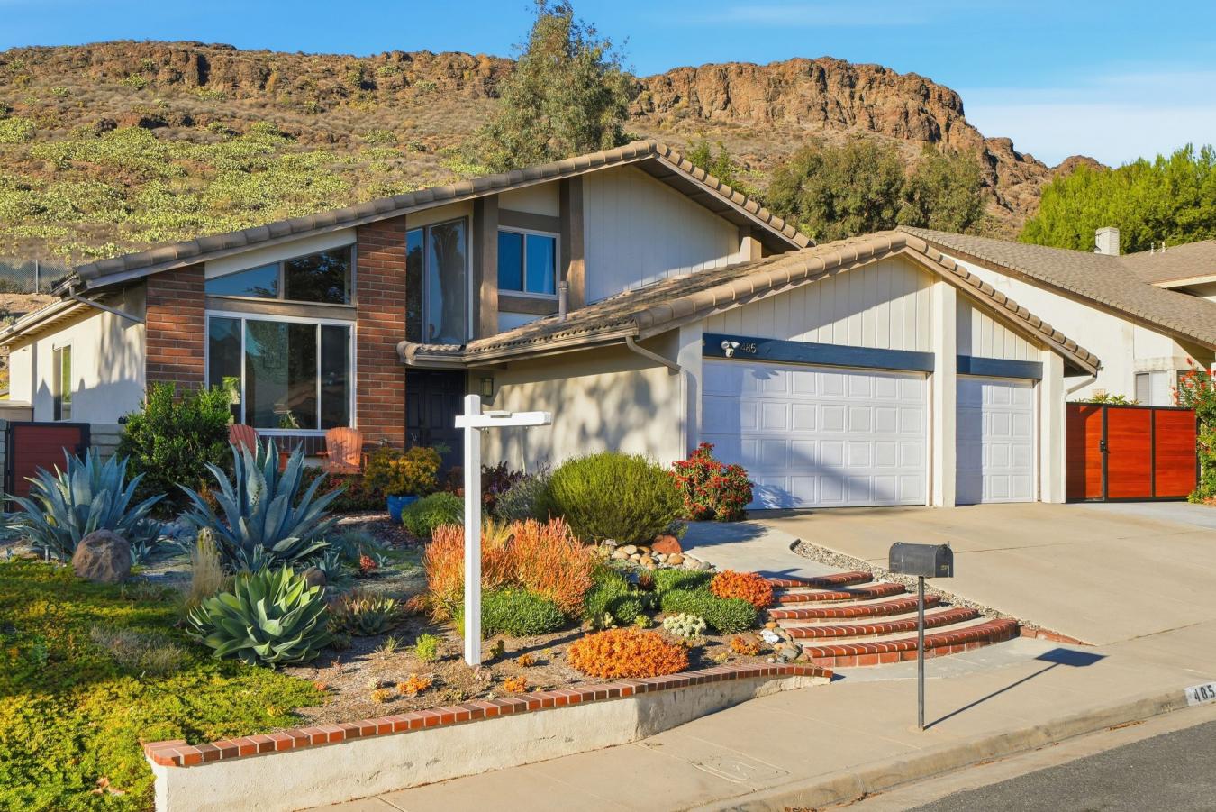 Thousand Oaks, Ventura, 91360, United States, 4 Bedrooms Bedrooms, ,3 BathroomsBathrooms,Residential,For Sale,1972034