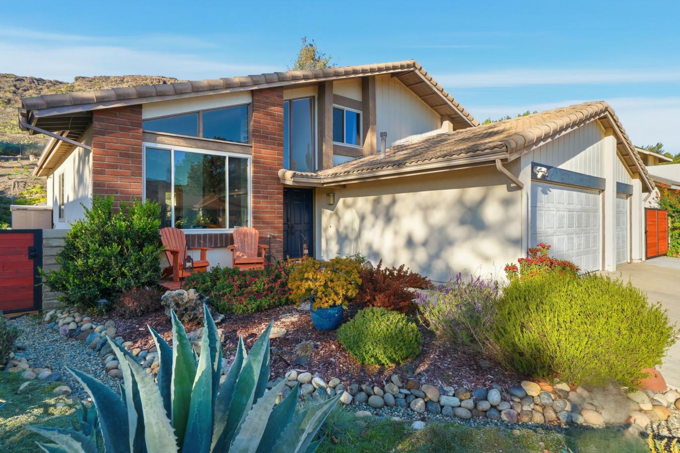 Thousand Oaks, Ventura, 91360, United States, 4 Bedrooms Bedrooms, ,3 BathroomsBathrooms,Residential,For Sale,1972034