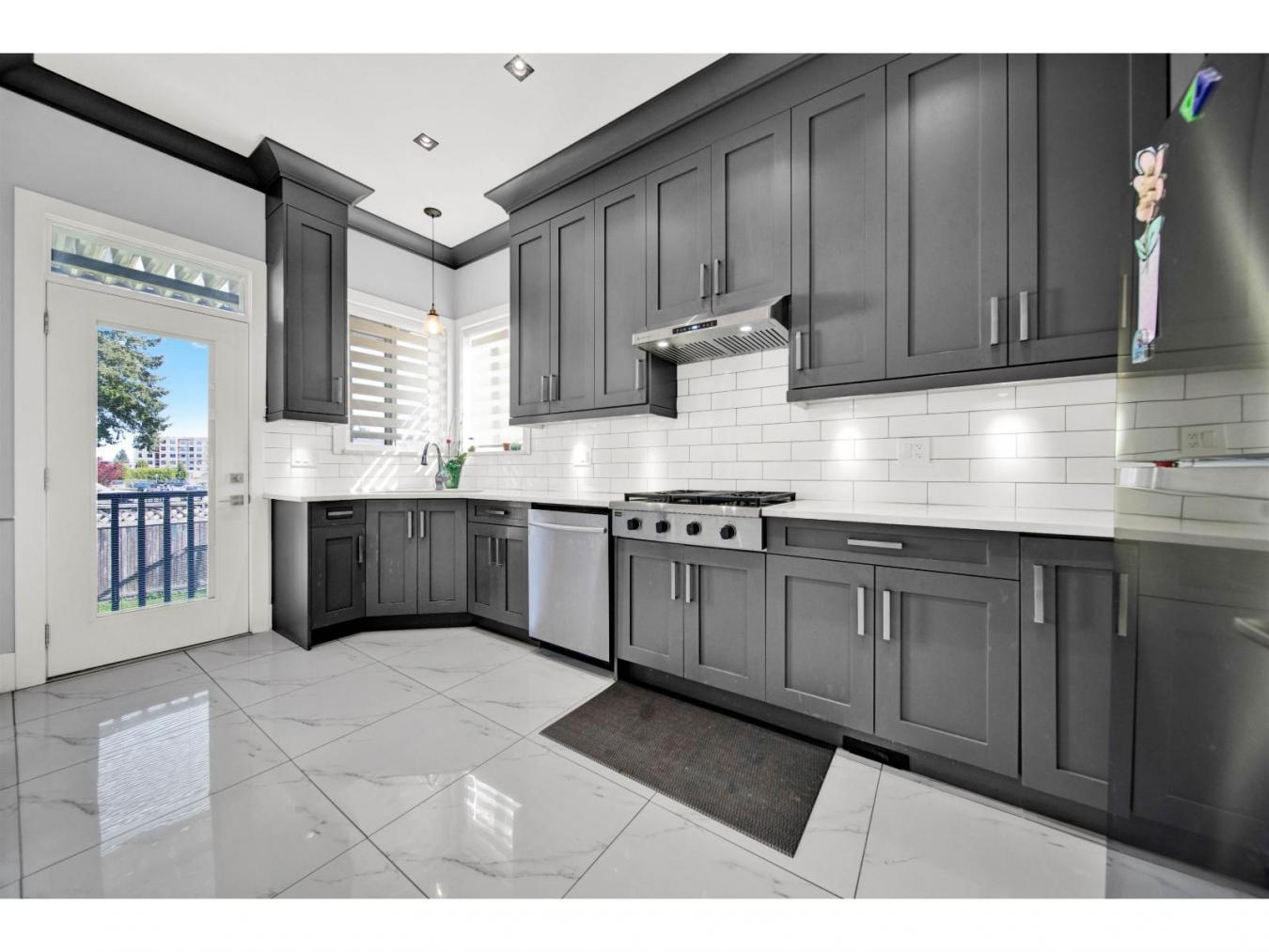 Surrey, BC, V3S4Y6, Canada, 8 Bedrooms Bedrooms, ,6 BathroomsBathrooms,Residential,For Sale,1972029