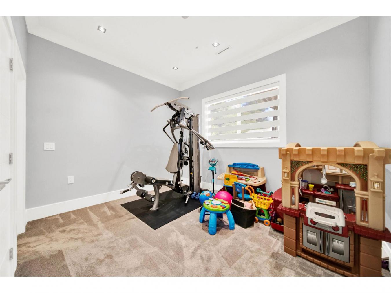 Surrey, BC, V3S4Y6, Canada, 8 Bedrooms Bedrooms, ,6 BathroomsBathrooms,Residential,For Sale,1972029