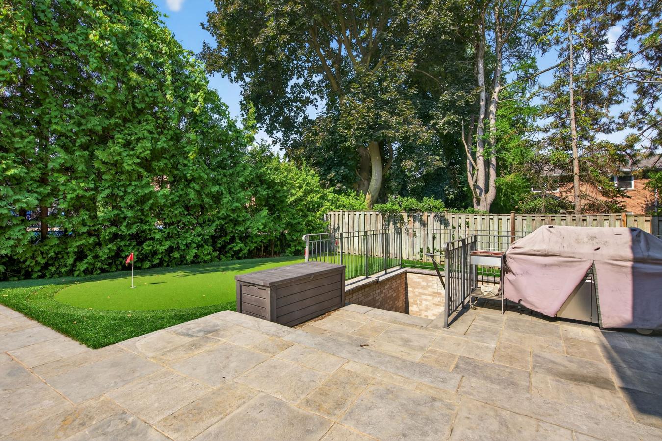 Toronto, ON, M2L 2C3, Canada, 5 Bedrooms Bedrooms, ,5 BathroomsBathrooms,Residential,For Sale,1972028