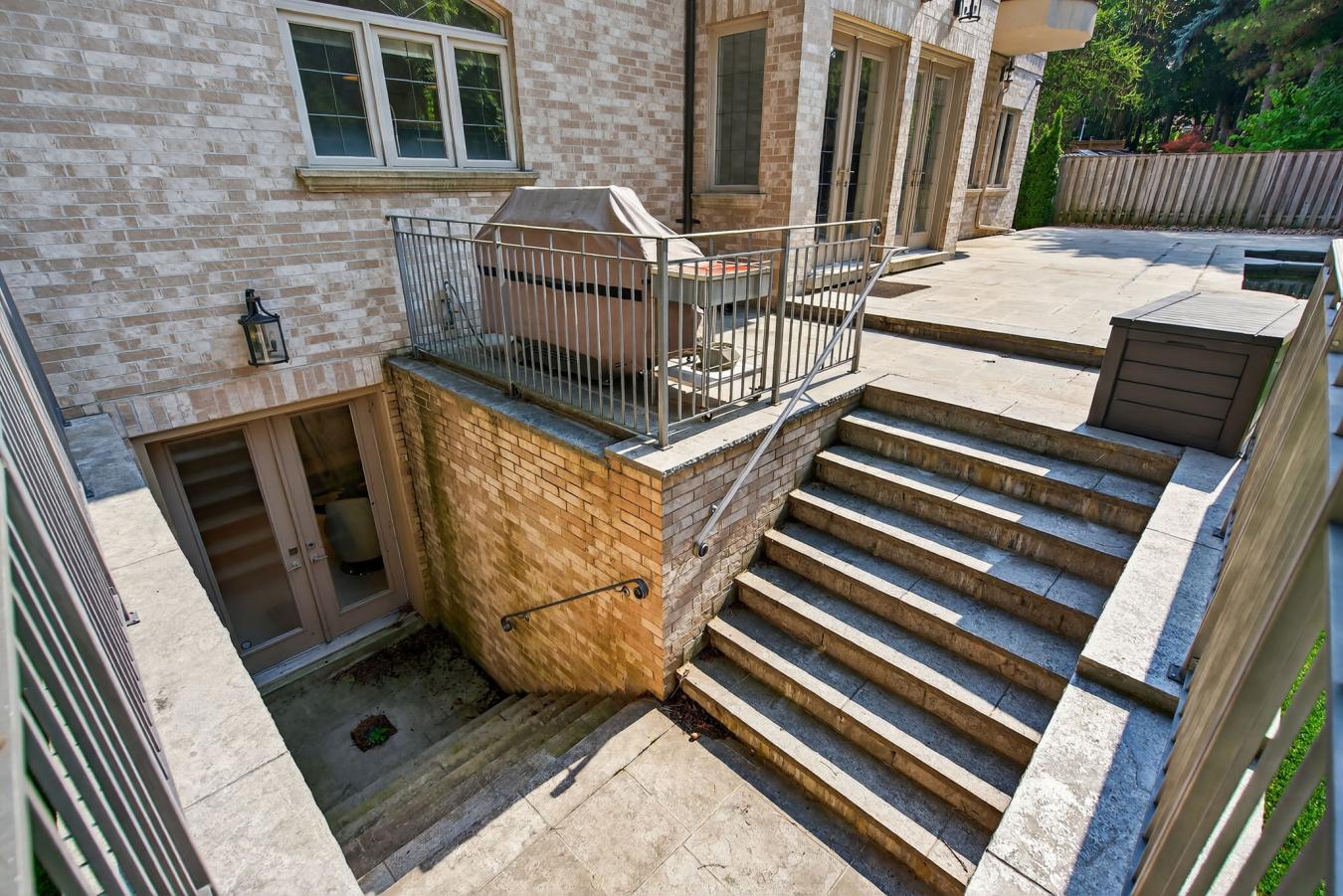 Toronto, ON, M2L 2C3, Canada, 5 Bedrooms Bedrooms, ,5 BathroomsBathrooms,Residential,For Sale,1972028