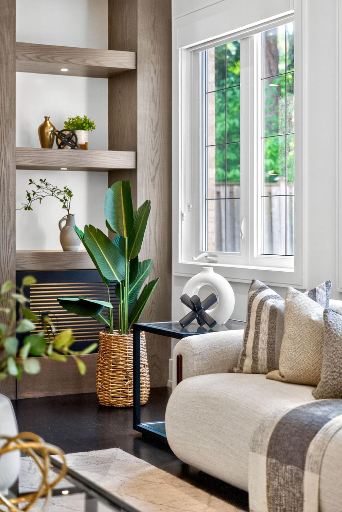 Toronto, ON, M2L 2C3, Canada, 5 Bedrooms Bedrooms, ,5 BathroomsBathrooms,Residential,For Sale,1972028