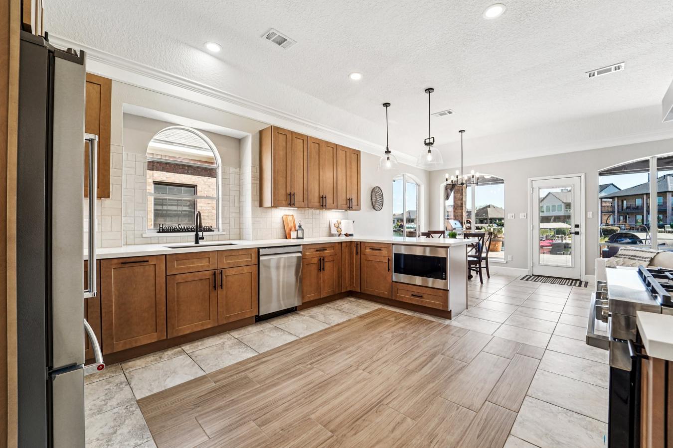 Montgomery, Montgomery, 77356, United States, 3 Bedrooms Bedrooms, ,2 BathroomsBathrooms,Residential,For Sale,1973490