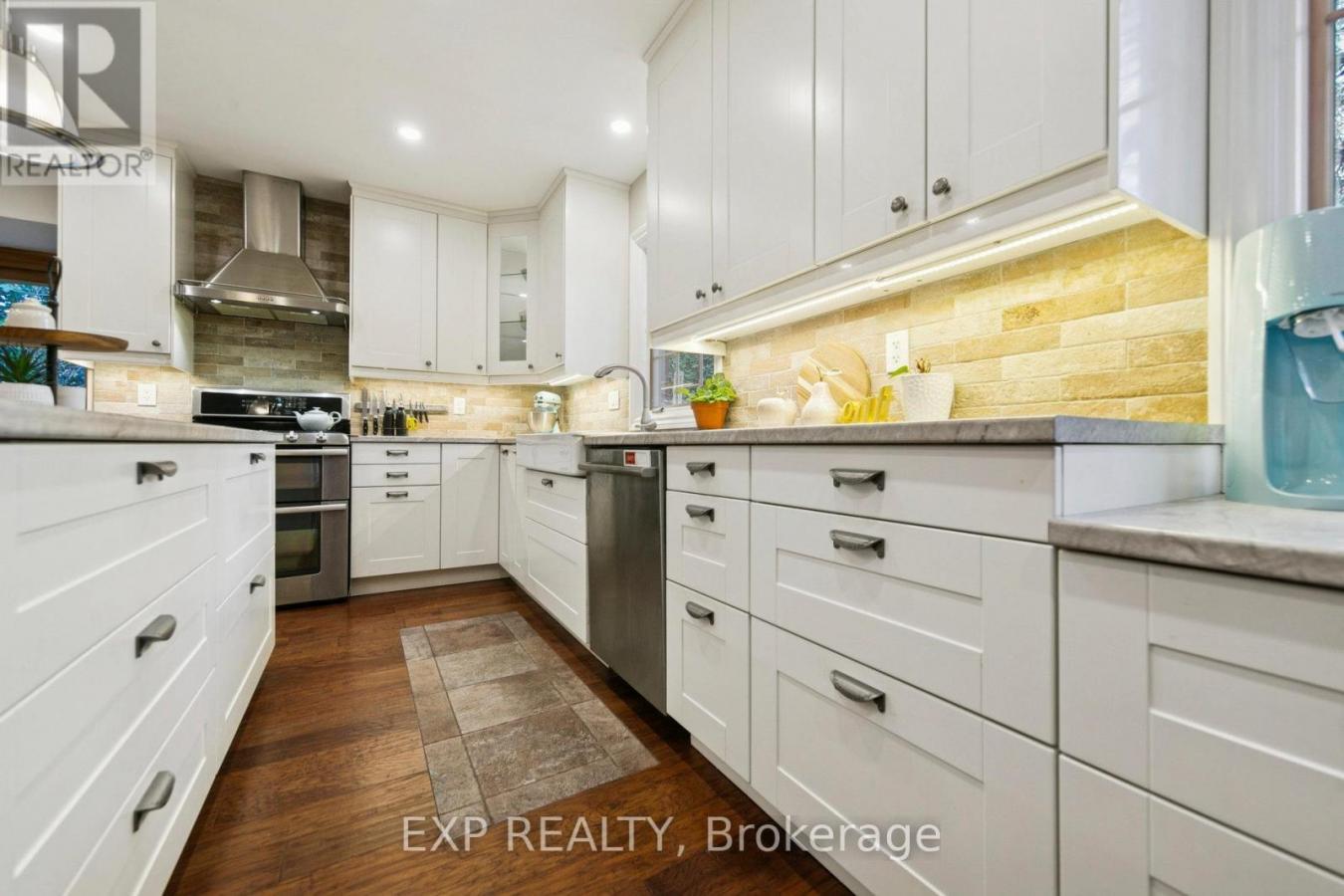 Mississauga (Erindale), ON, L5C3A2, Canada, ,Residential,For Sale,1973489