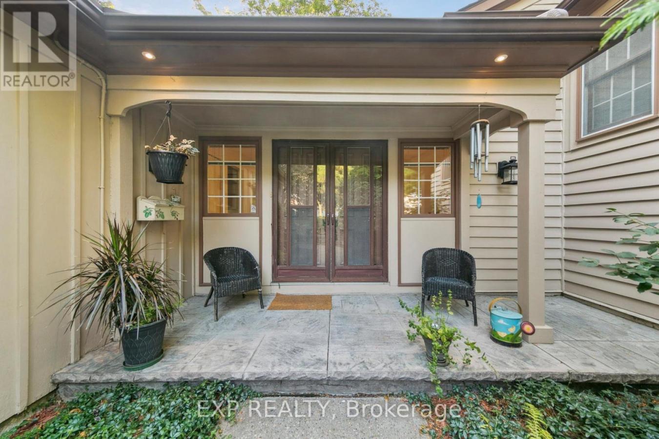 Mississauga (Erindale), ON, L5C3A2, Canada, ,Residential,For Sale,1973489