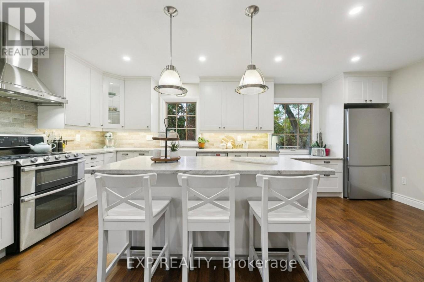 Mississauga (Erindale), ON, L5C3A2, Canada, ,Residential,For Sale,1973489