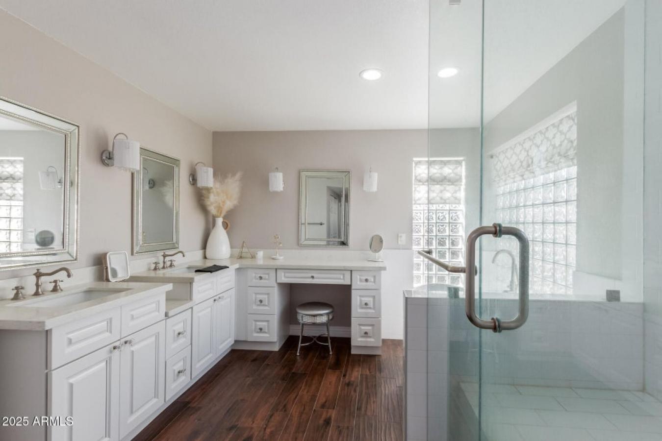 Scottsdale, Maricopa, 85254, United States, 4 Bedrooms Bedrooms, ,3 BathroomsBathrooms,Residential,For Sale,1973487