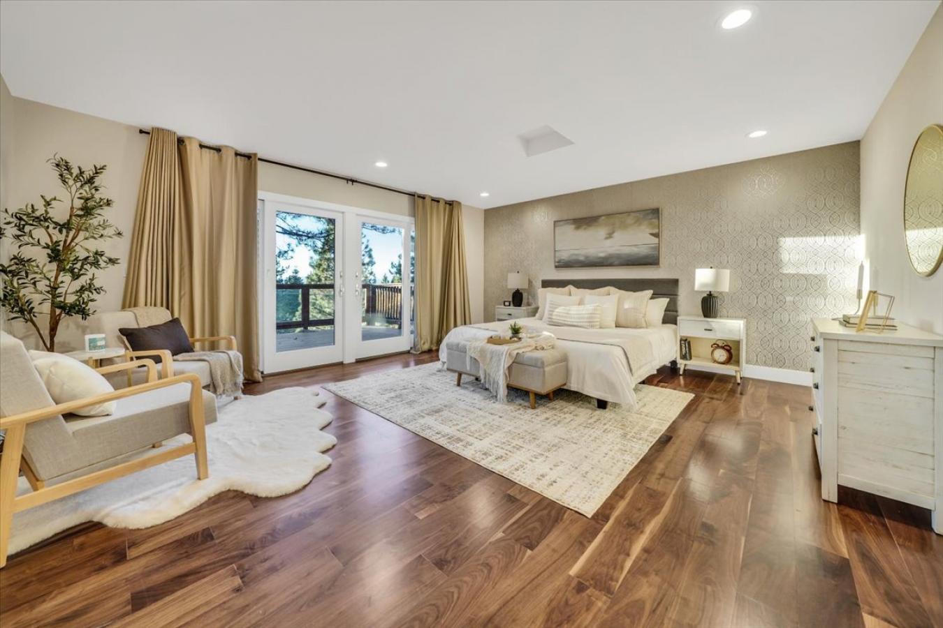 Stateline, Douglas, 89449, United States, 4 Bedrooms Bedrooms, ,3 BathroomsBathrooms,Residential,For Sale,1985816