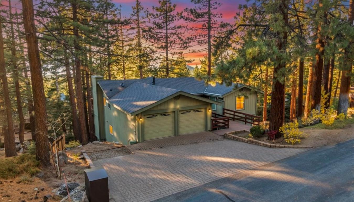 Stateline, Douglas, 89449, United States, 4 Bedrooms Bedrooms, ,3 BathroomsBathrooms,Residential,For Sale,1985816